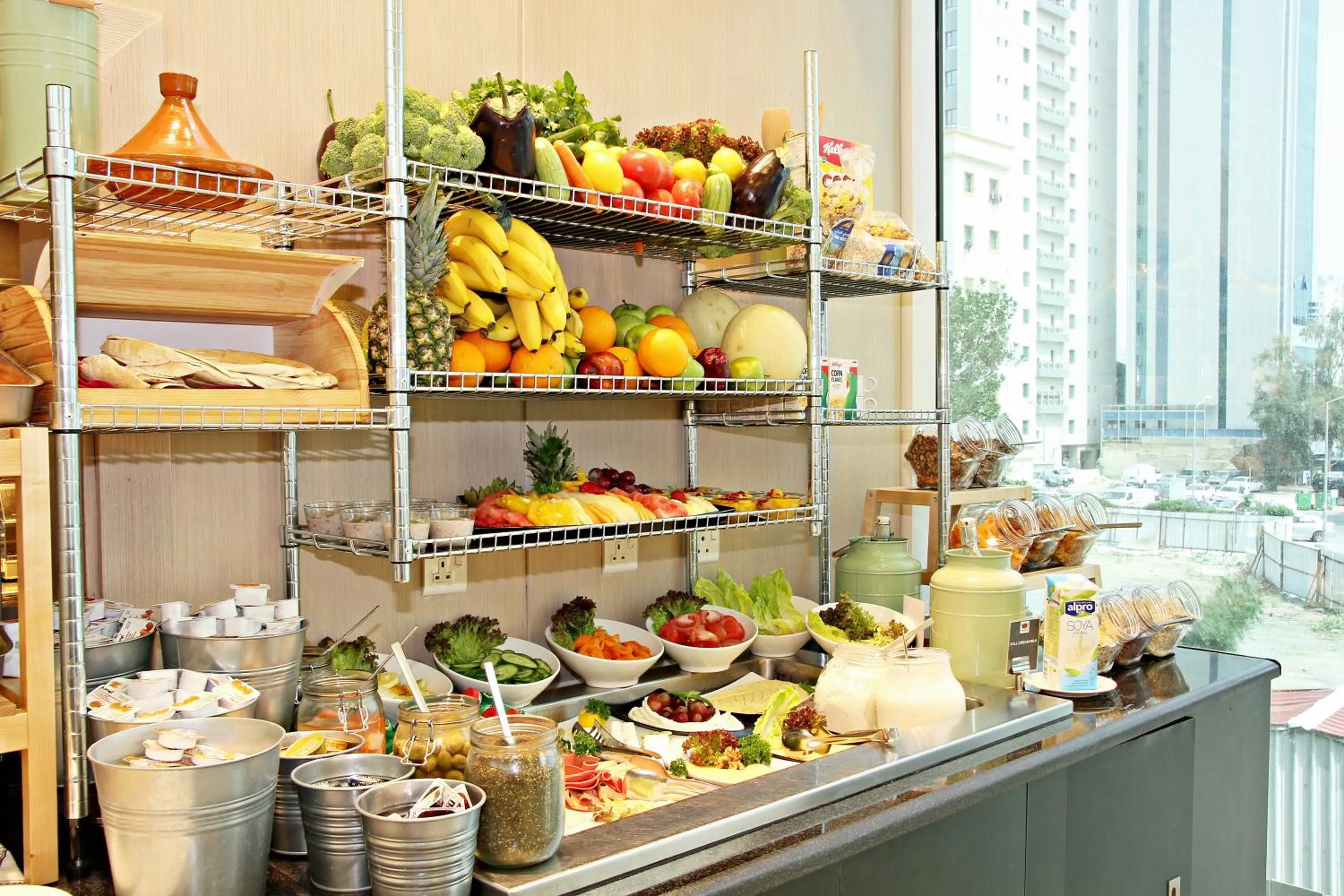 Food and drinks in ibis Sharq