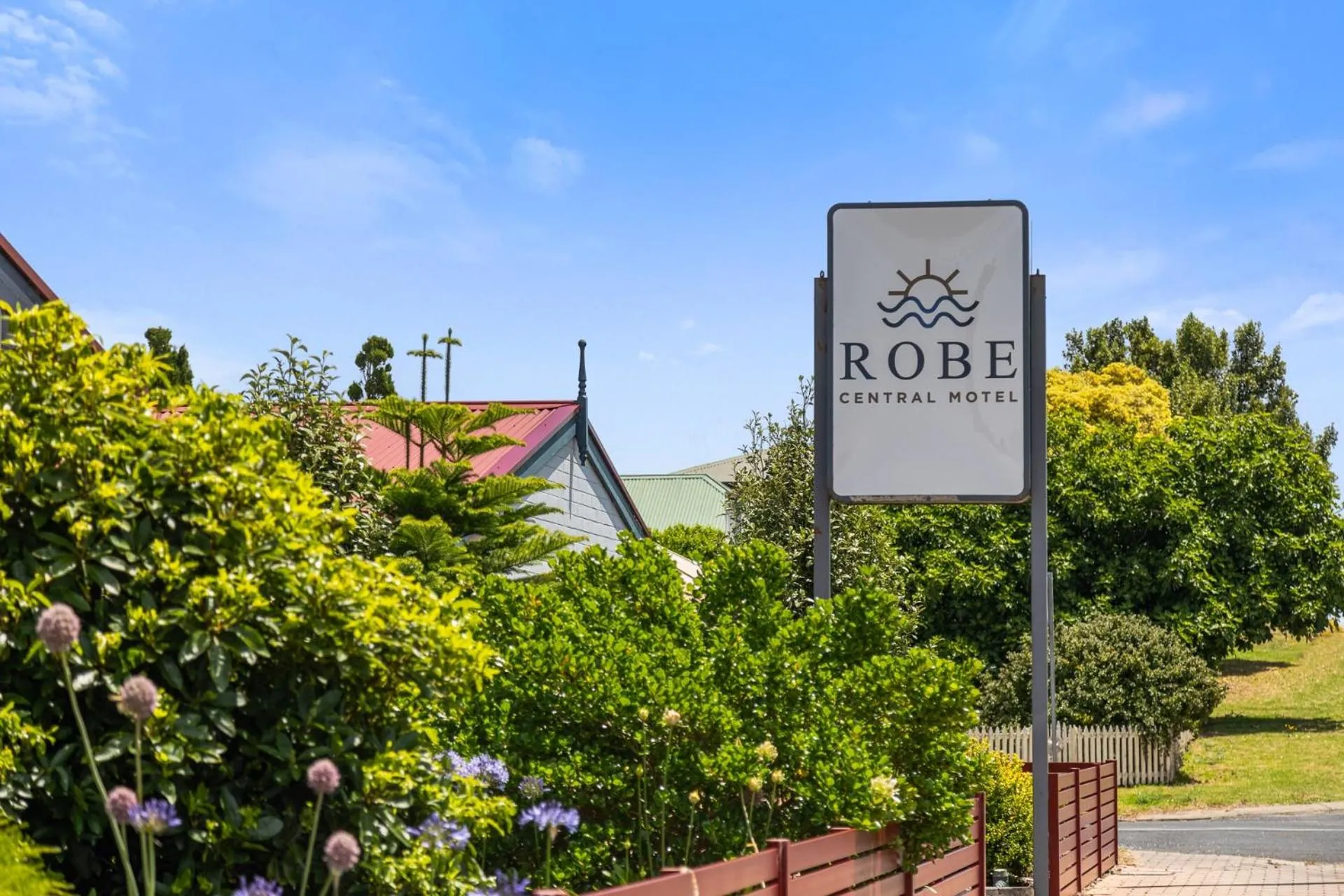 Property building in Robe Central Motel