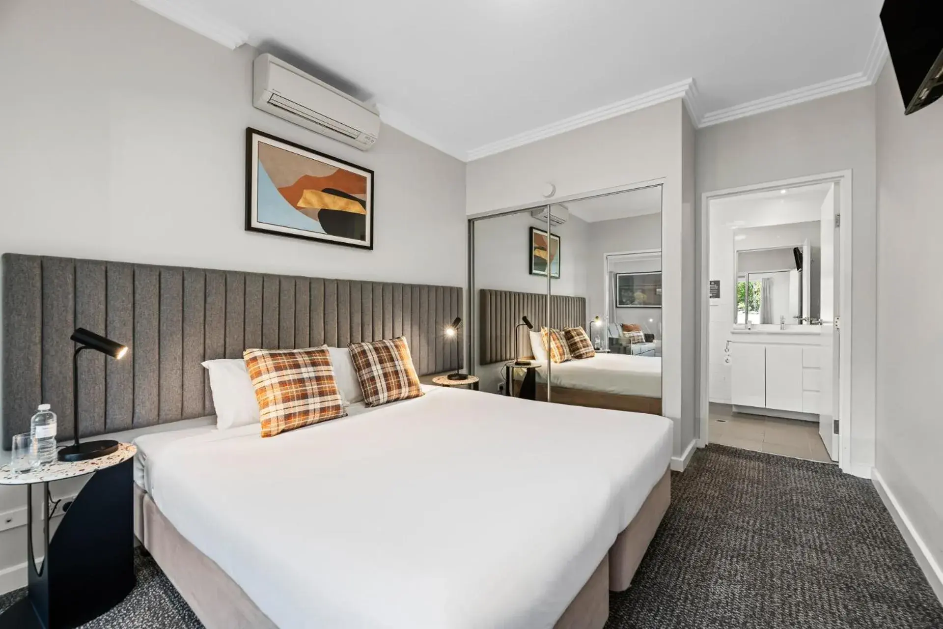 Bedroom, Bed in Quest Campbelltown Bedroom, Bed in Quest Campbelltown