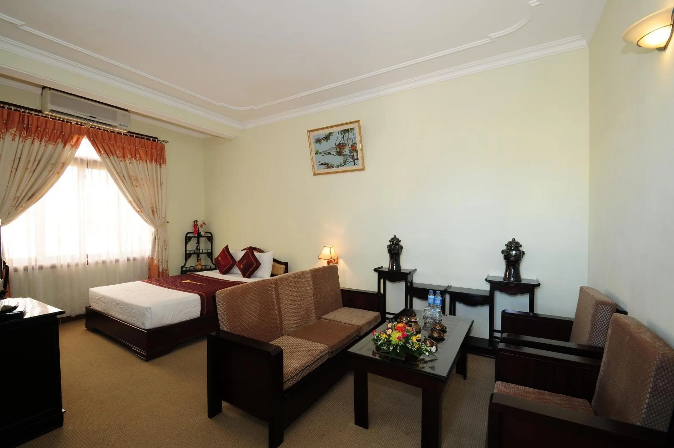 Bed in Duy Tan Hotel