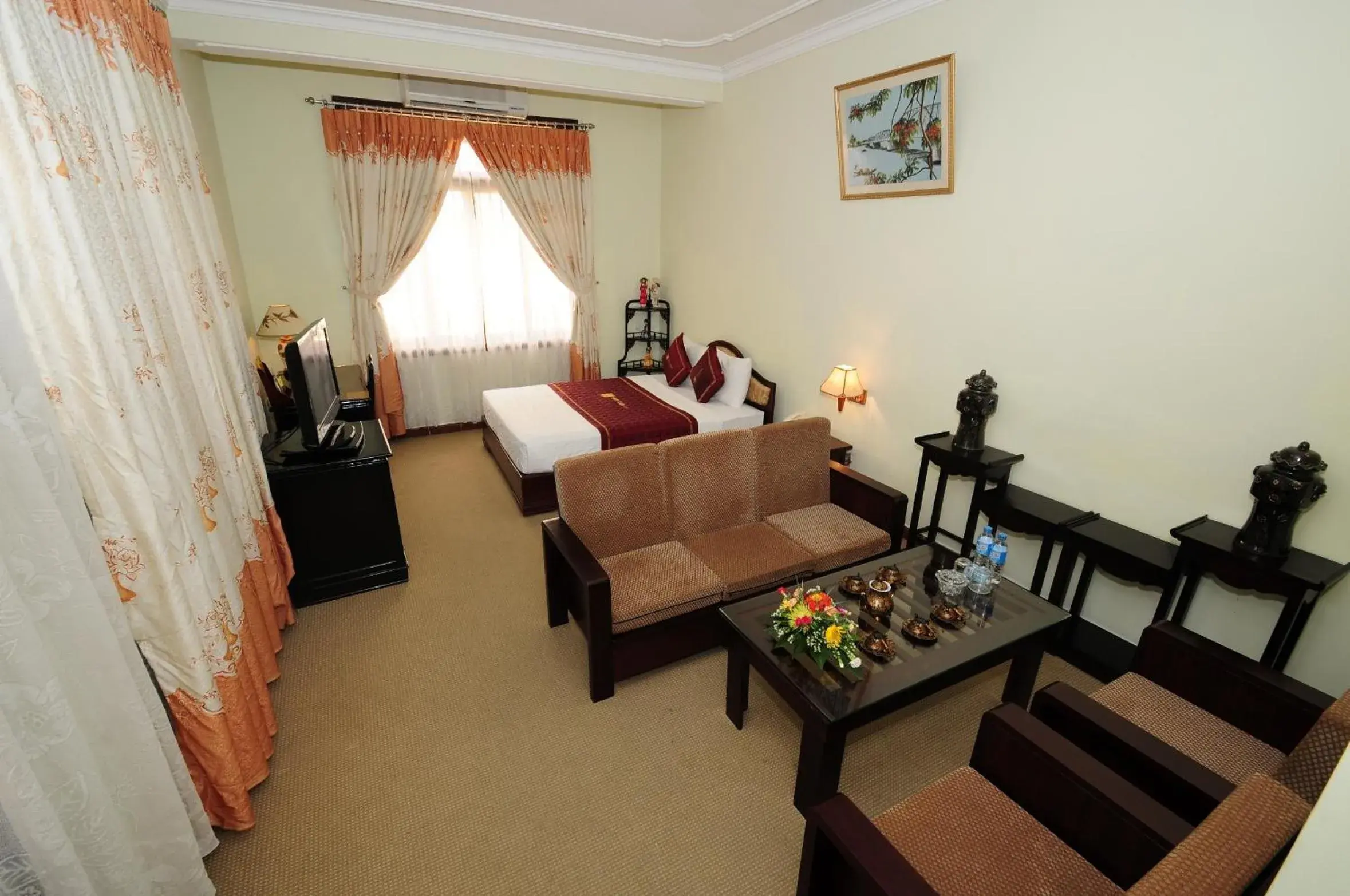 Bed in Duy Tan Hotel Bed in Duy Tan Hotel