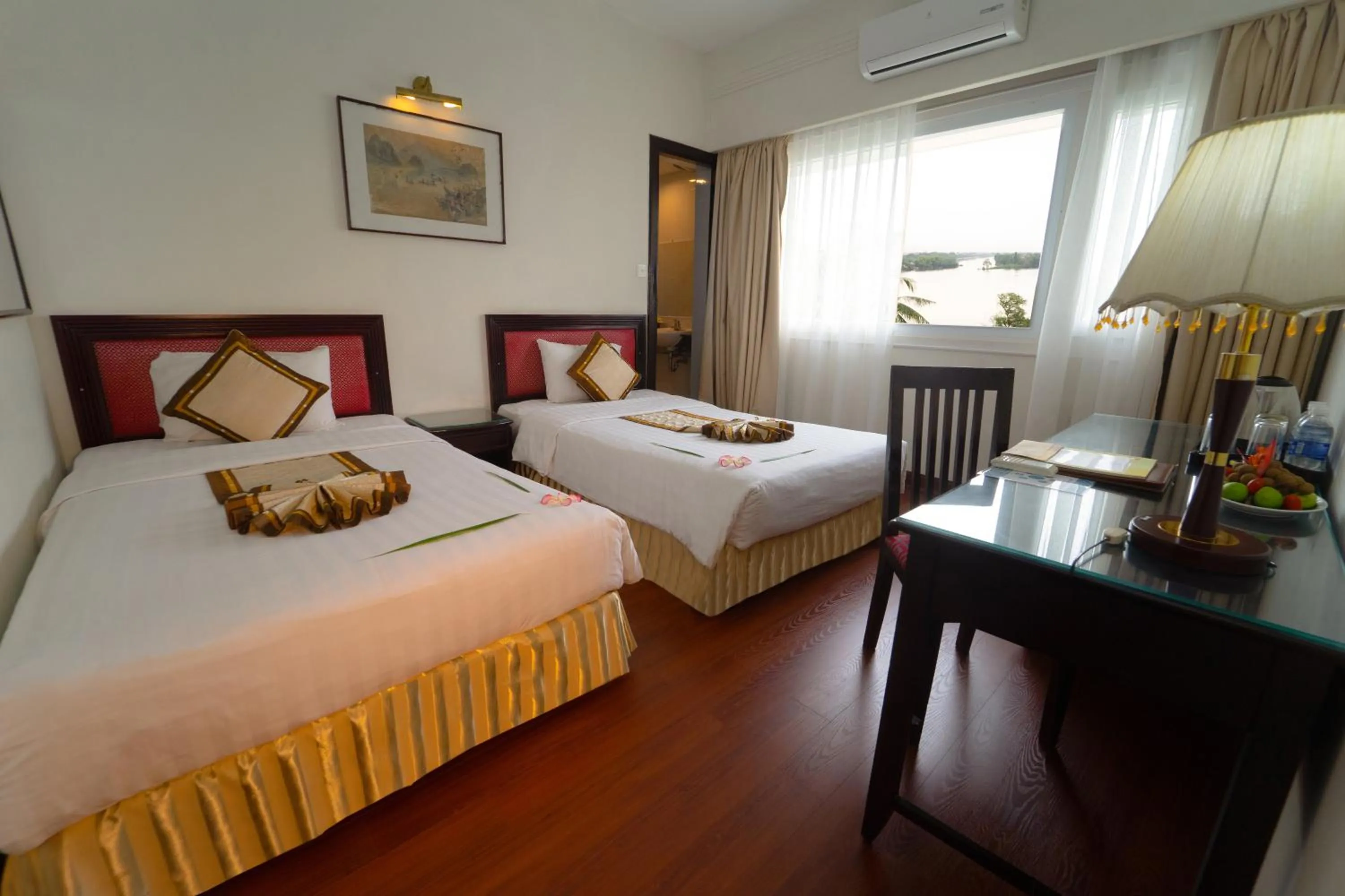 Bedroom, Bed in Century Riverside Hotel Hue