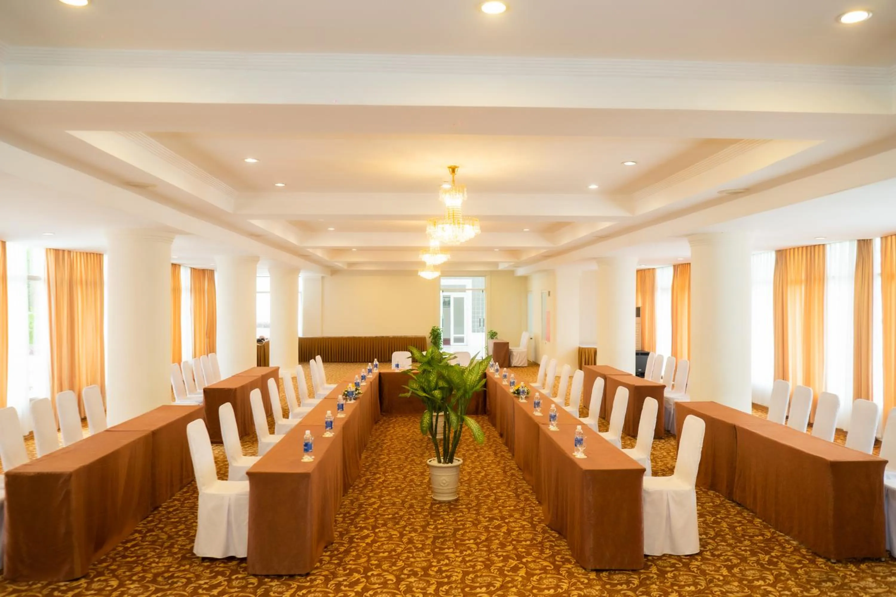 Meeting/conference room in Century Riverside Hotel Hue