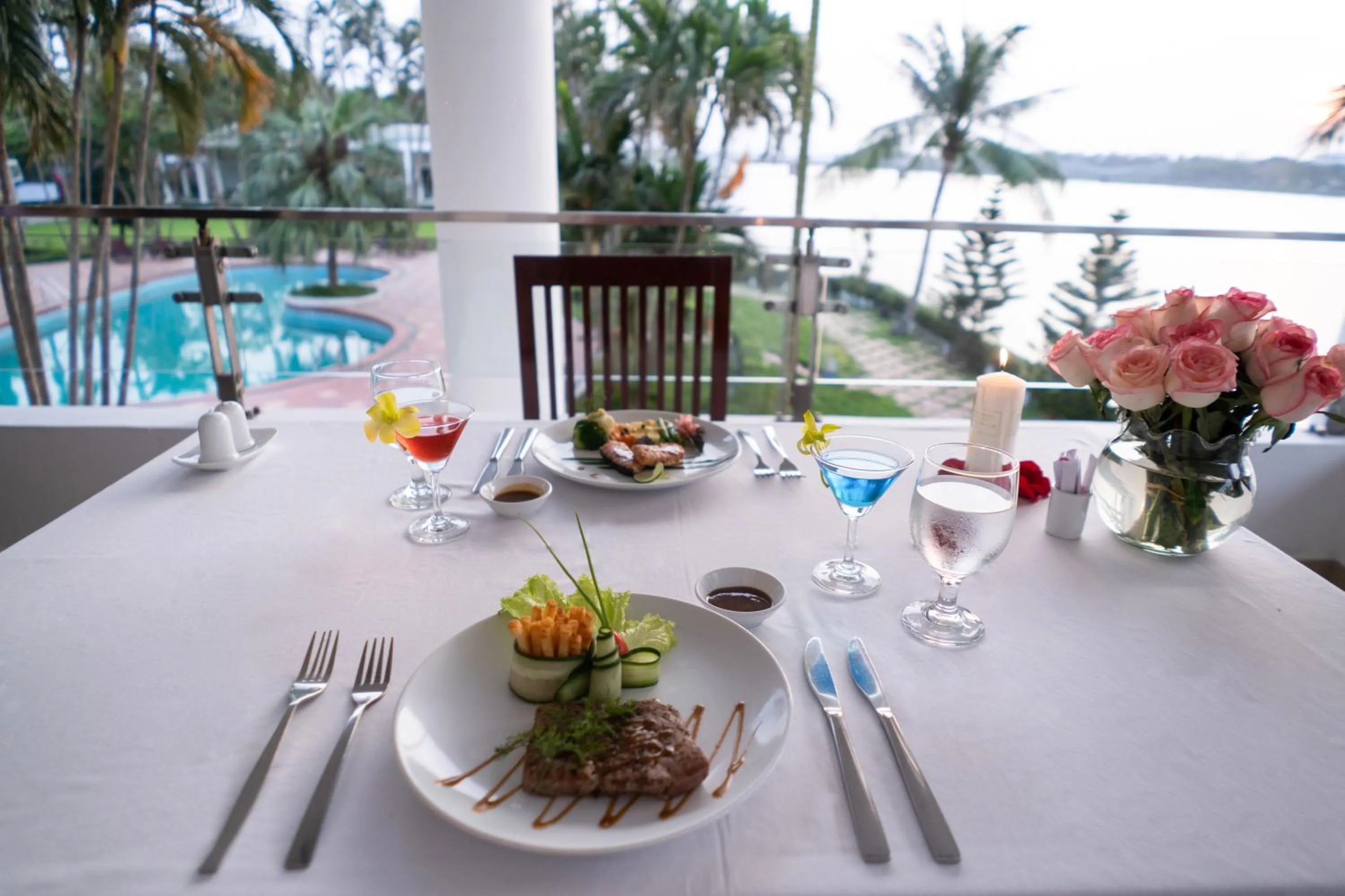 Food and drinks in Century Riverside Hotel Hue