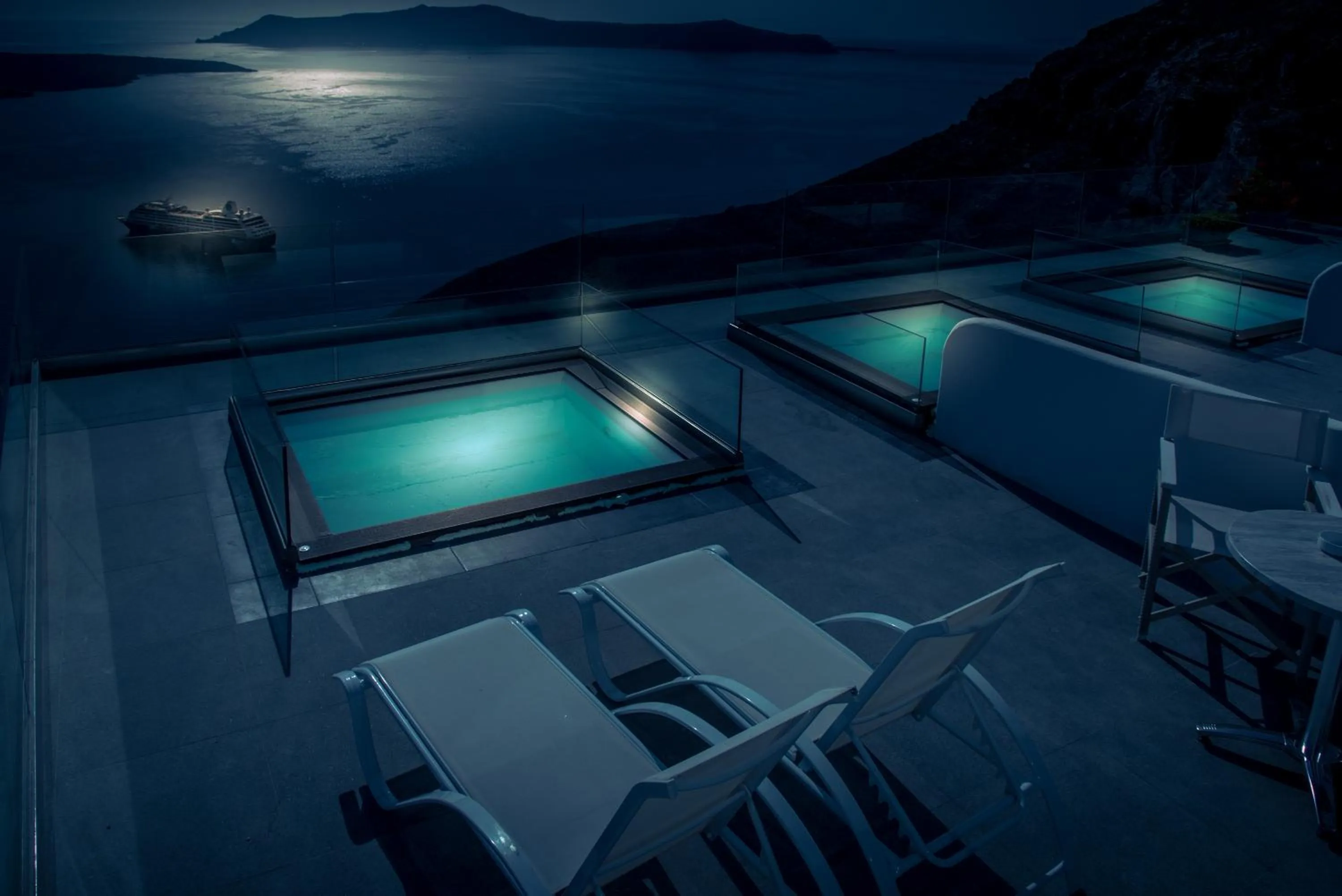 Pool view in Kratiras View Luxury Suites