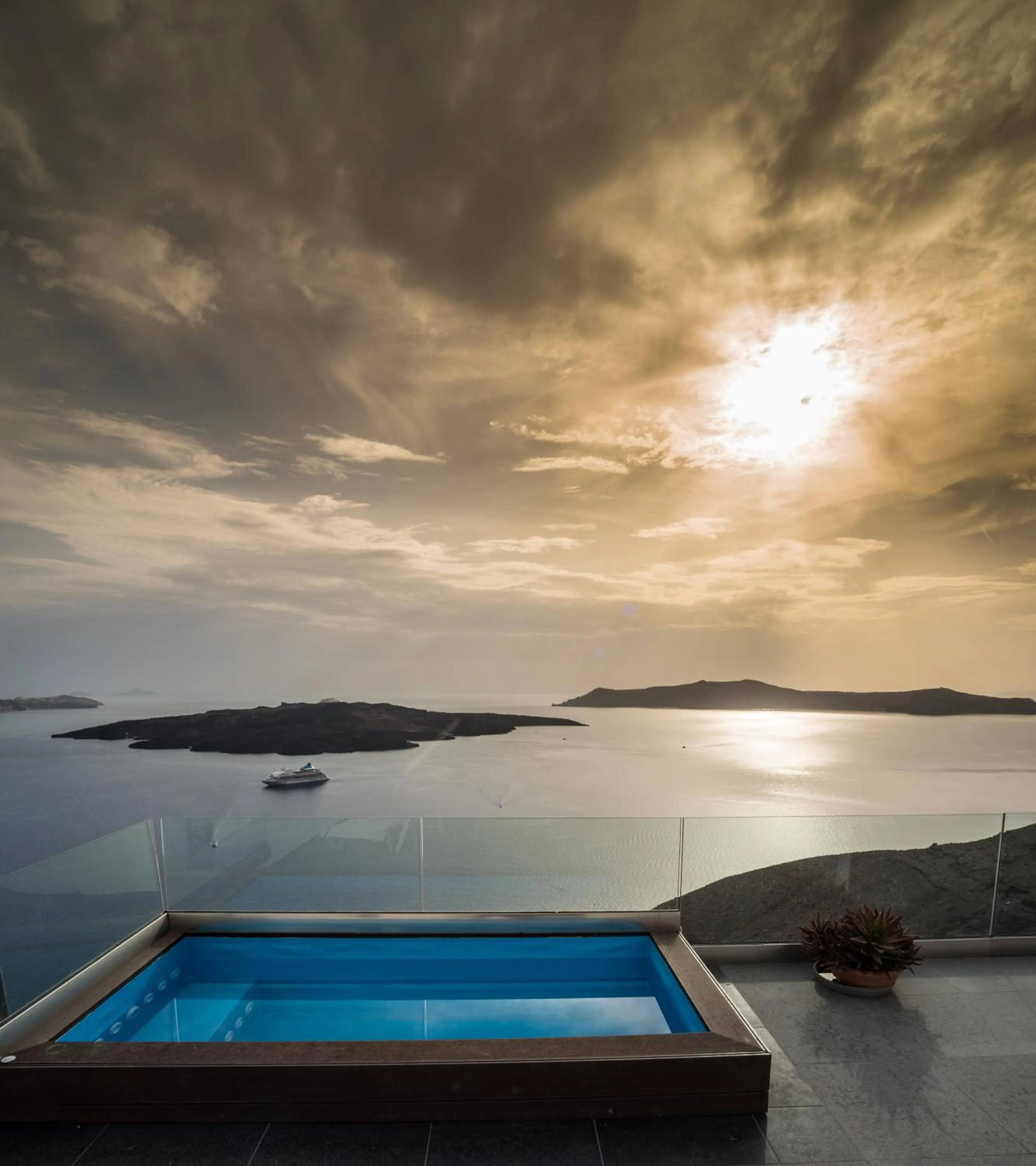 Summer in Kratiras View Luxury Suites