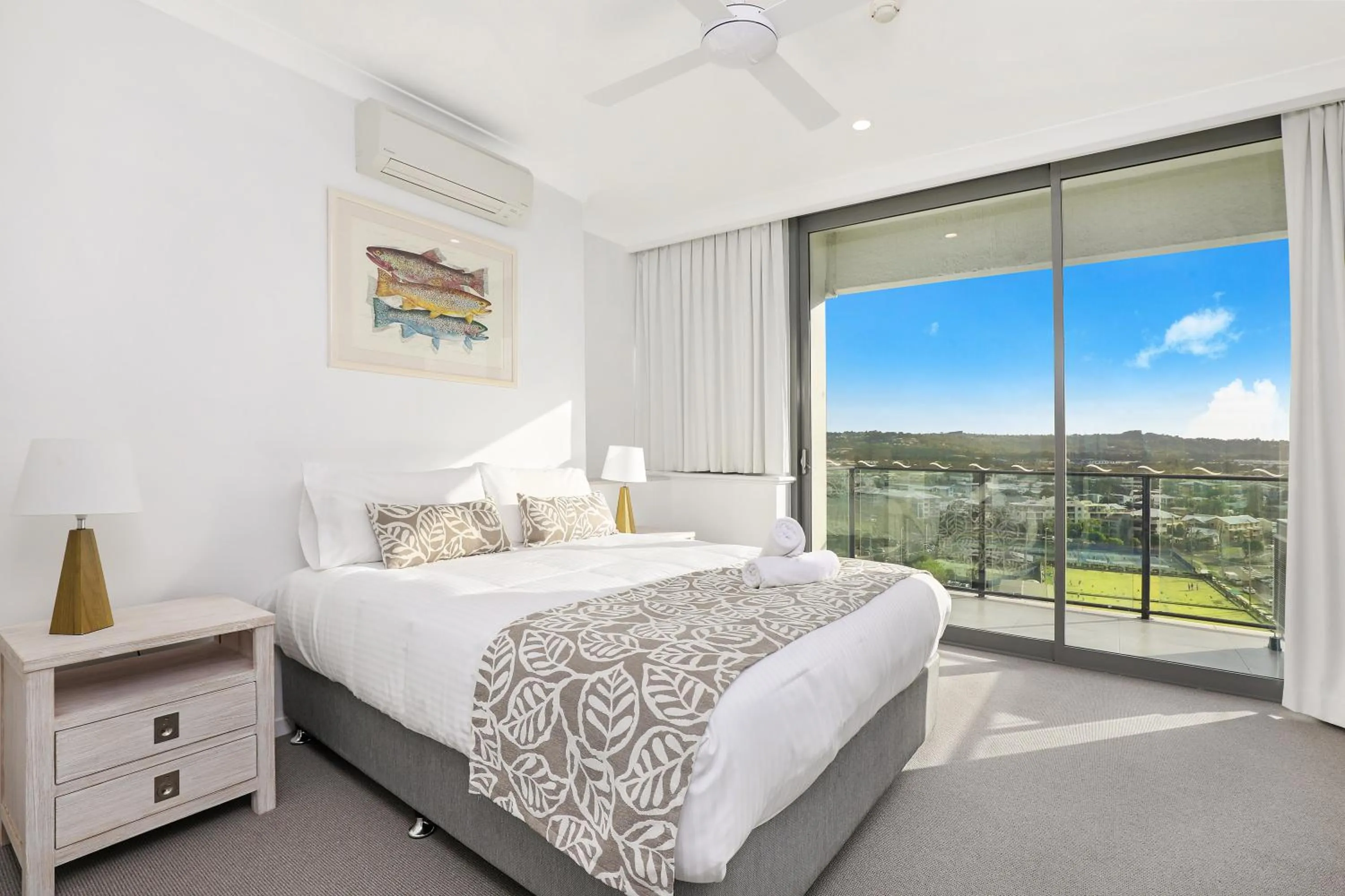 Balcony/Terrace, Bed in Majorca Isle Beachside Resort