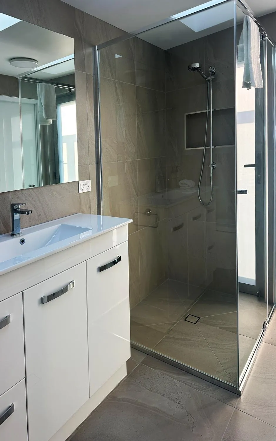 Bathroom in Majorca Isle Beachside Resort