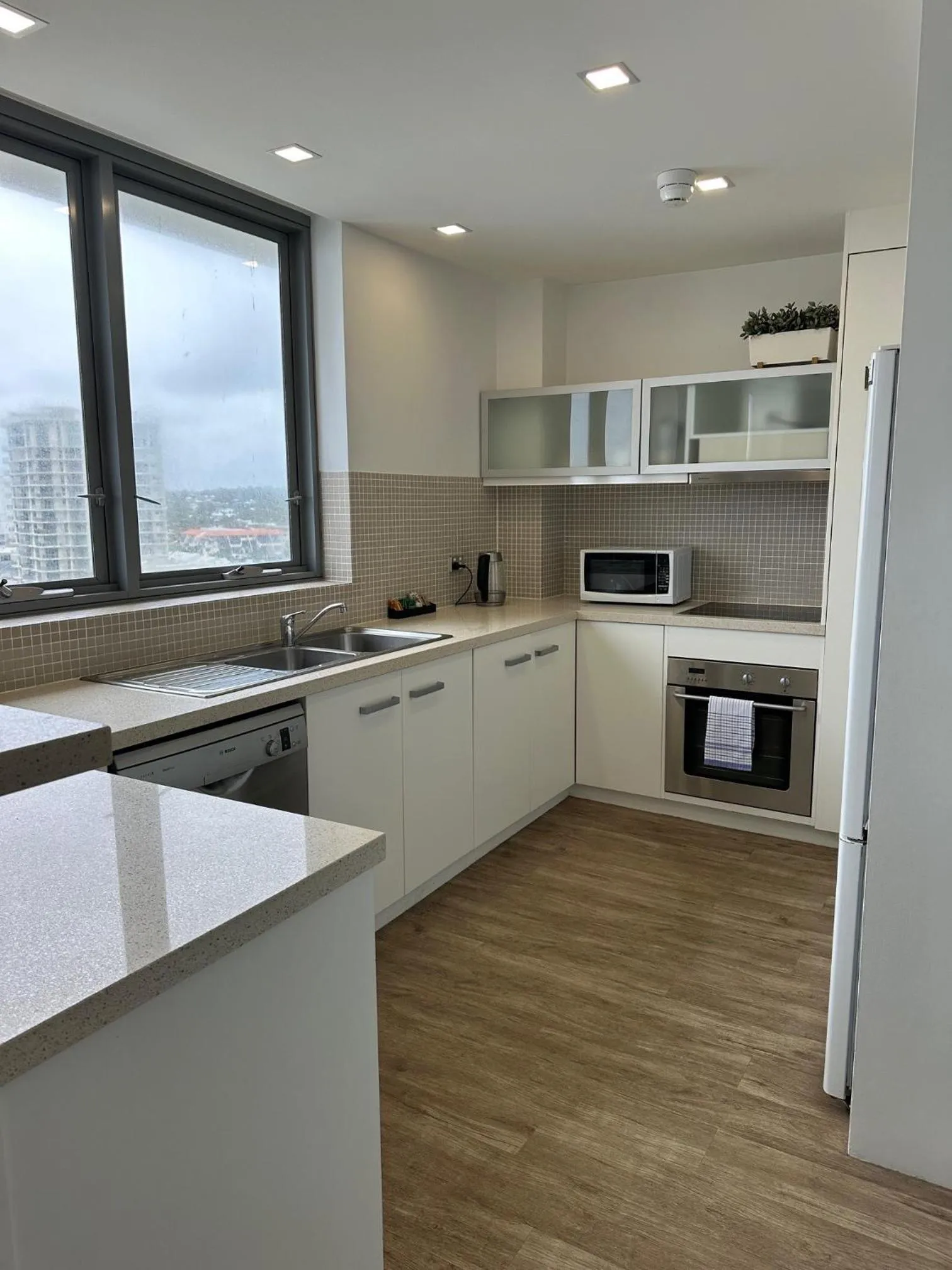 Kitchen or kitchenette in Majorca Isle Beachside Resort