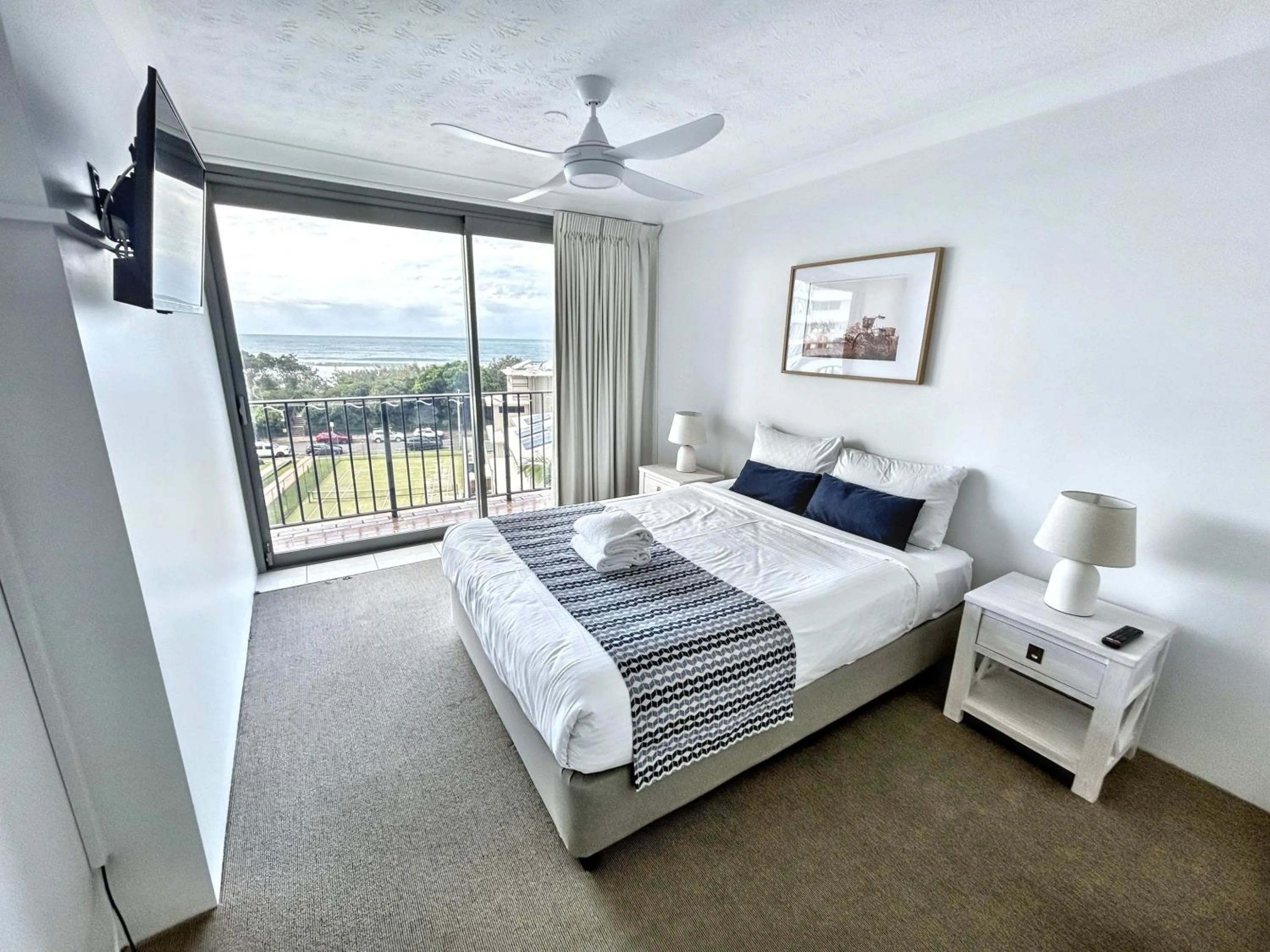 Bed in Majorca Isle Beachside Resort