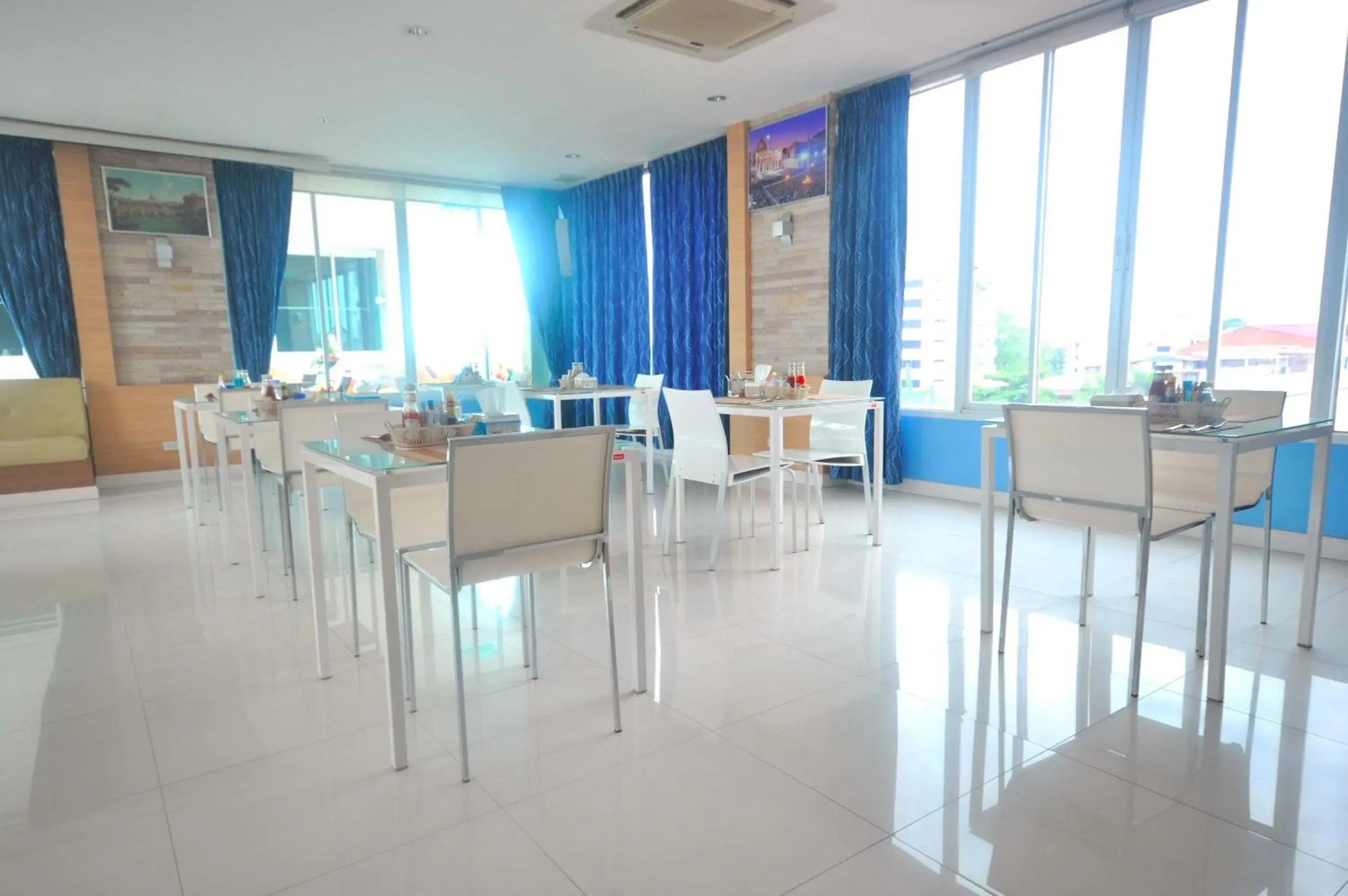 Restaurant/places to eat in Lanexang Princess Hotel Restaurant/places to eat in Lanexang Princess Hotel