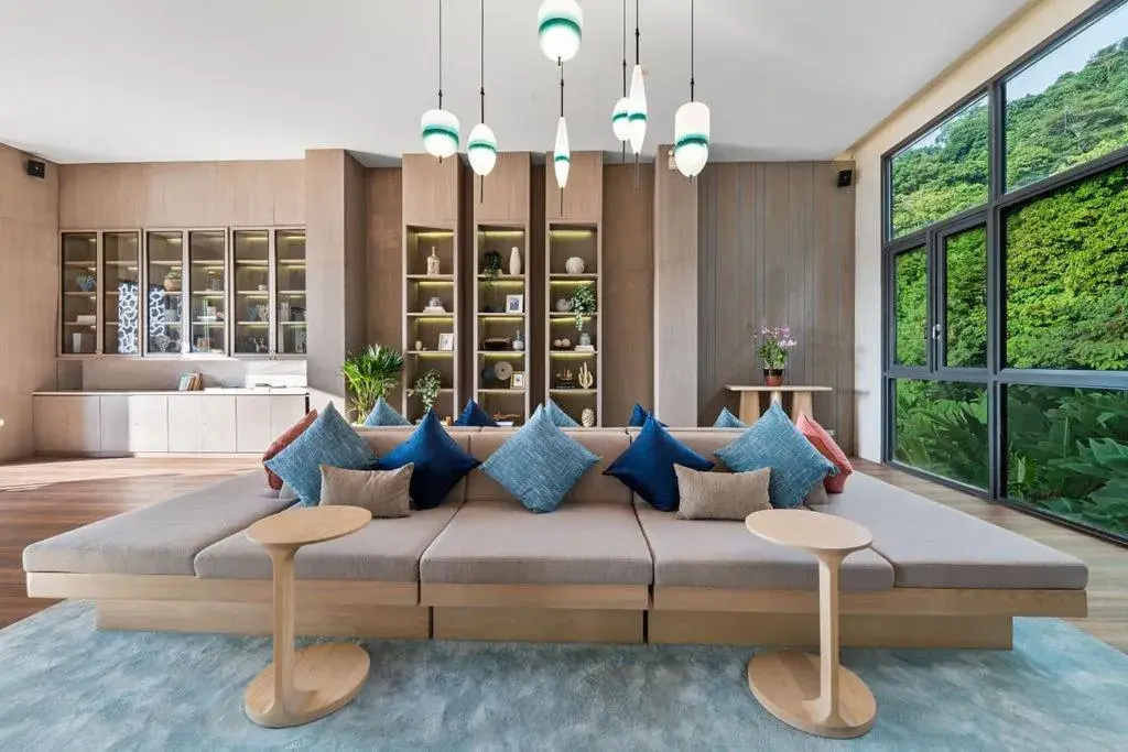 Lobby or reception in Hotel IKON Phuket - SHA Extra Plus Lobby or reception in Hotel IKON Phuket - SHA Extra Plus