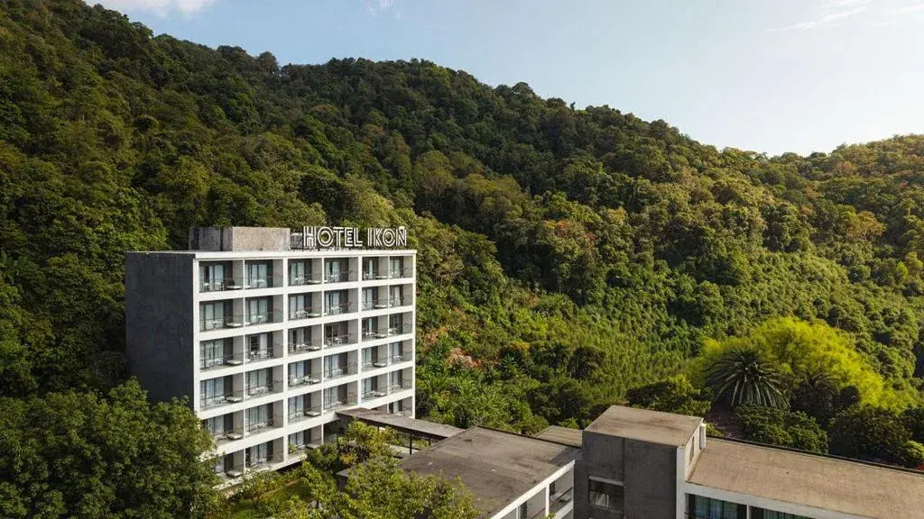 Property building in Hotel IKON Phuket - SHA Extra Plus Property building in Hotel IKON Phuket - SHA Extra Plus