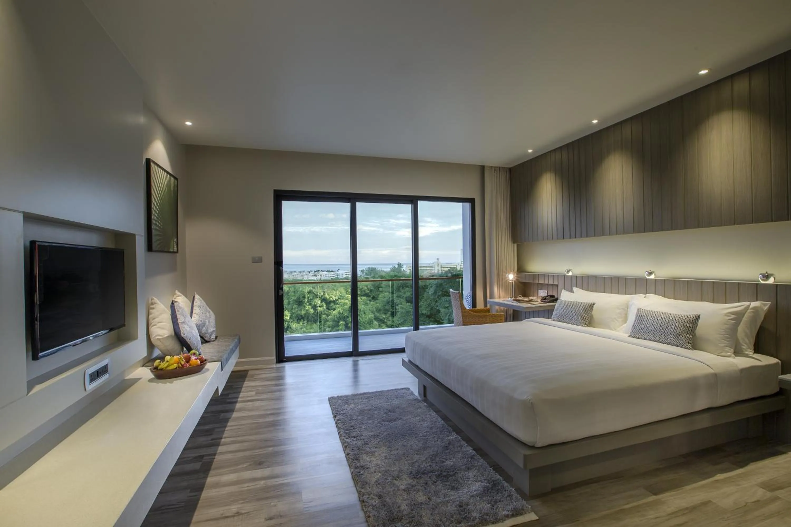 Sea view, Bed in Hotel IKON Phuket - SHA Extra Plus