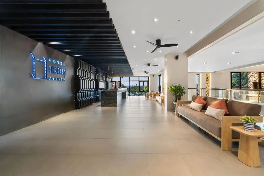 Lobby or reception in Hotel IKON Phuket - SHA Extra Plus