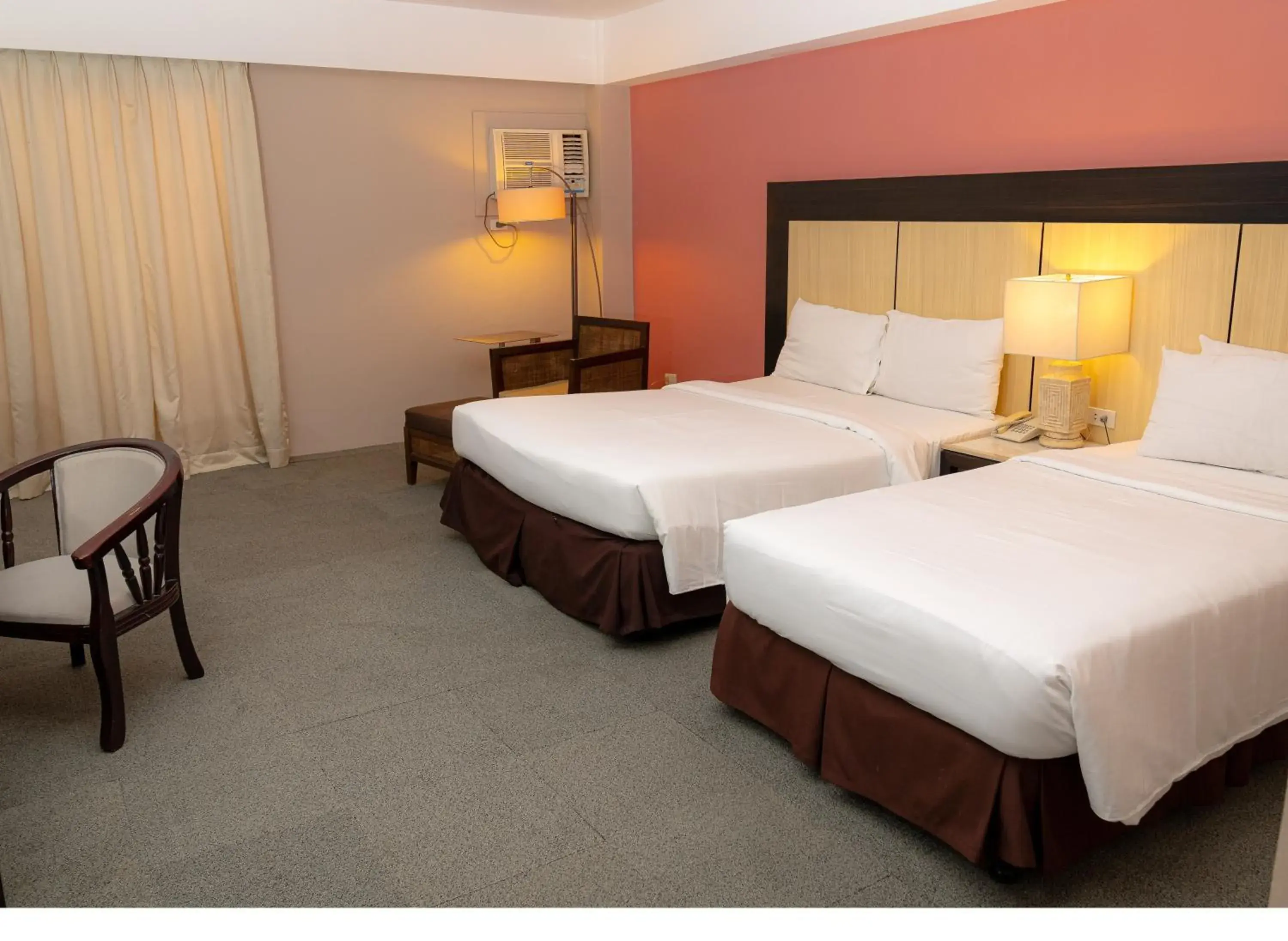 Bedroom, Bed in Cebu Grand Hotel Bedroom, Bed in Cebu Grand Hotel