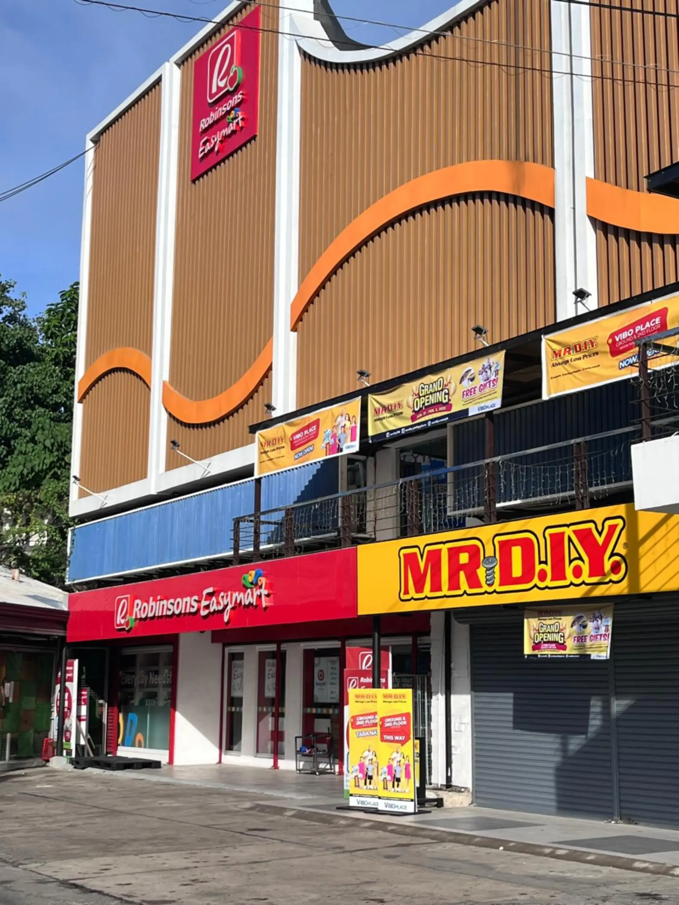 Street view in Cebu Grand Hotel Street view in Cebu Grand Hotel