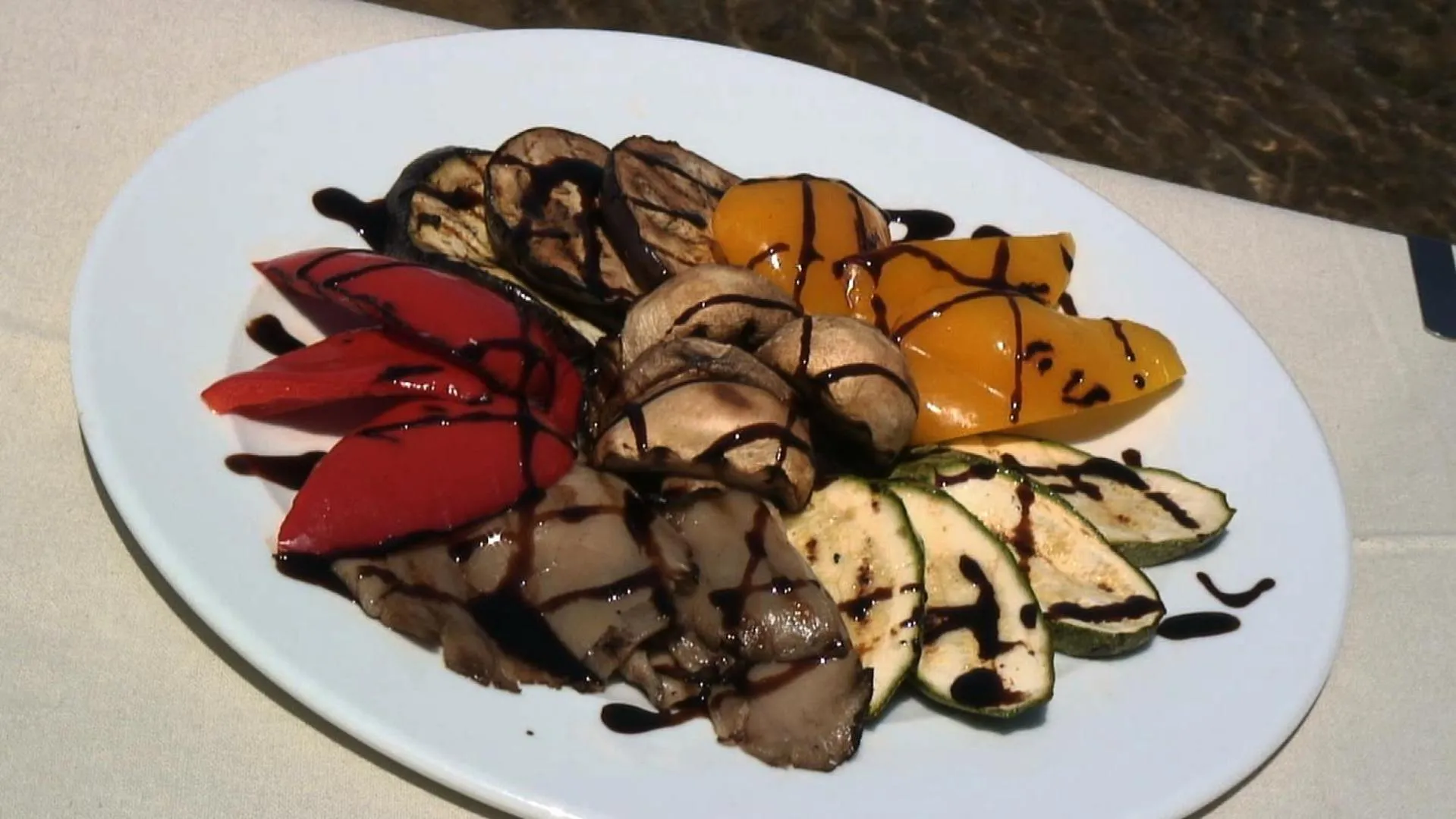 Restaurant/places to eat in Plaza