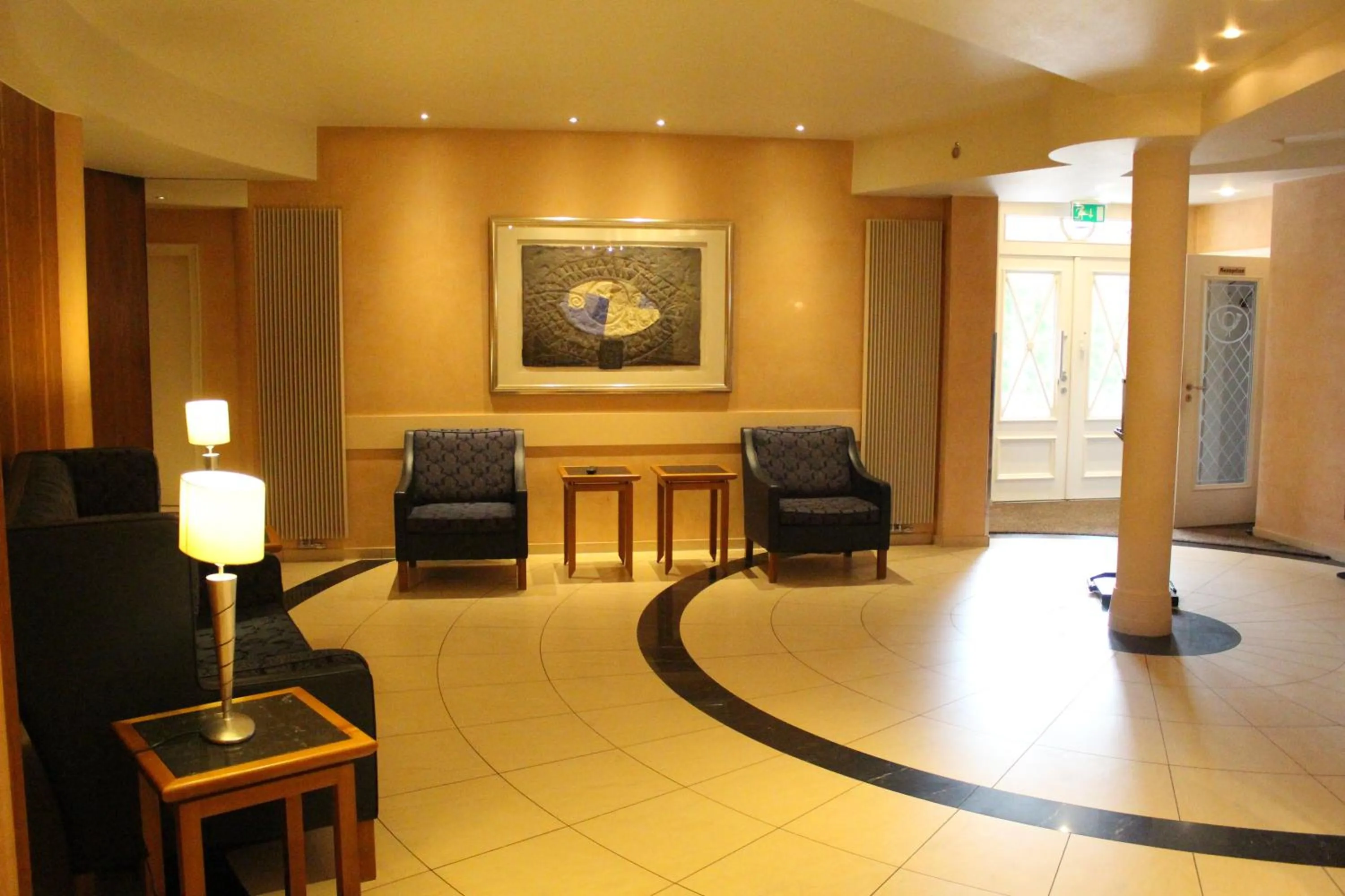 Seating area in Hotel Zur Post