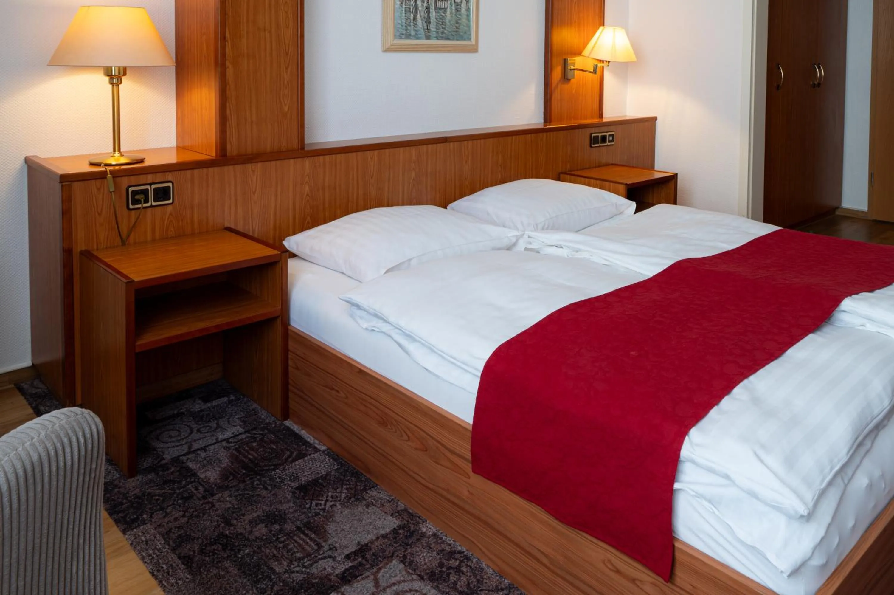 Bed in Hotel Zur Post