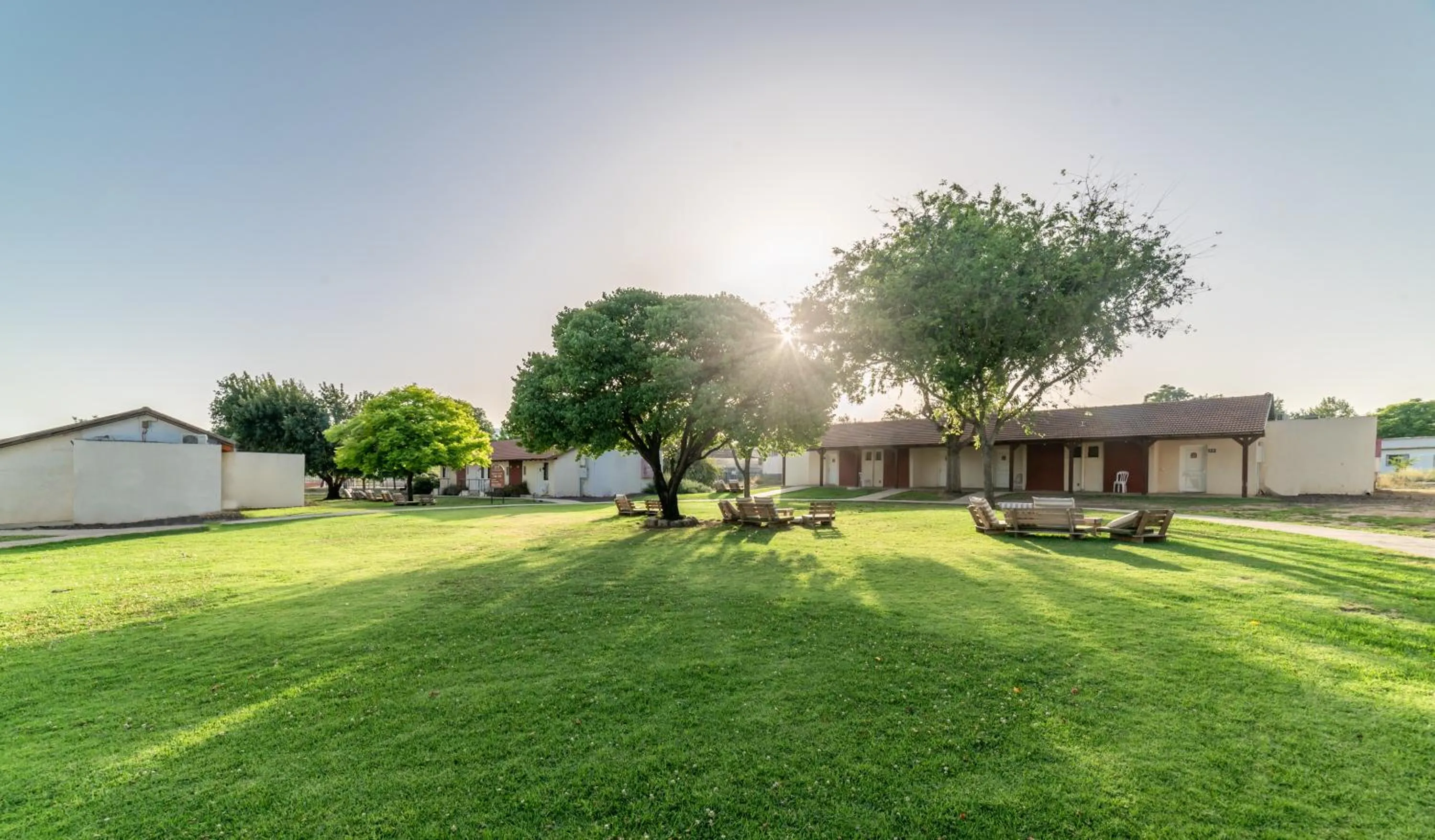 Garden in Erettz Dafna Travel Hotel