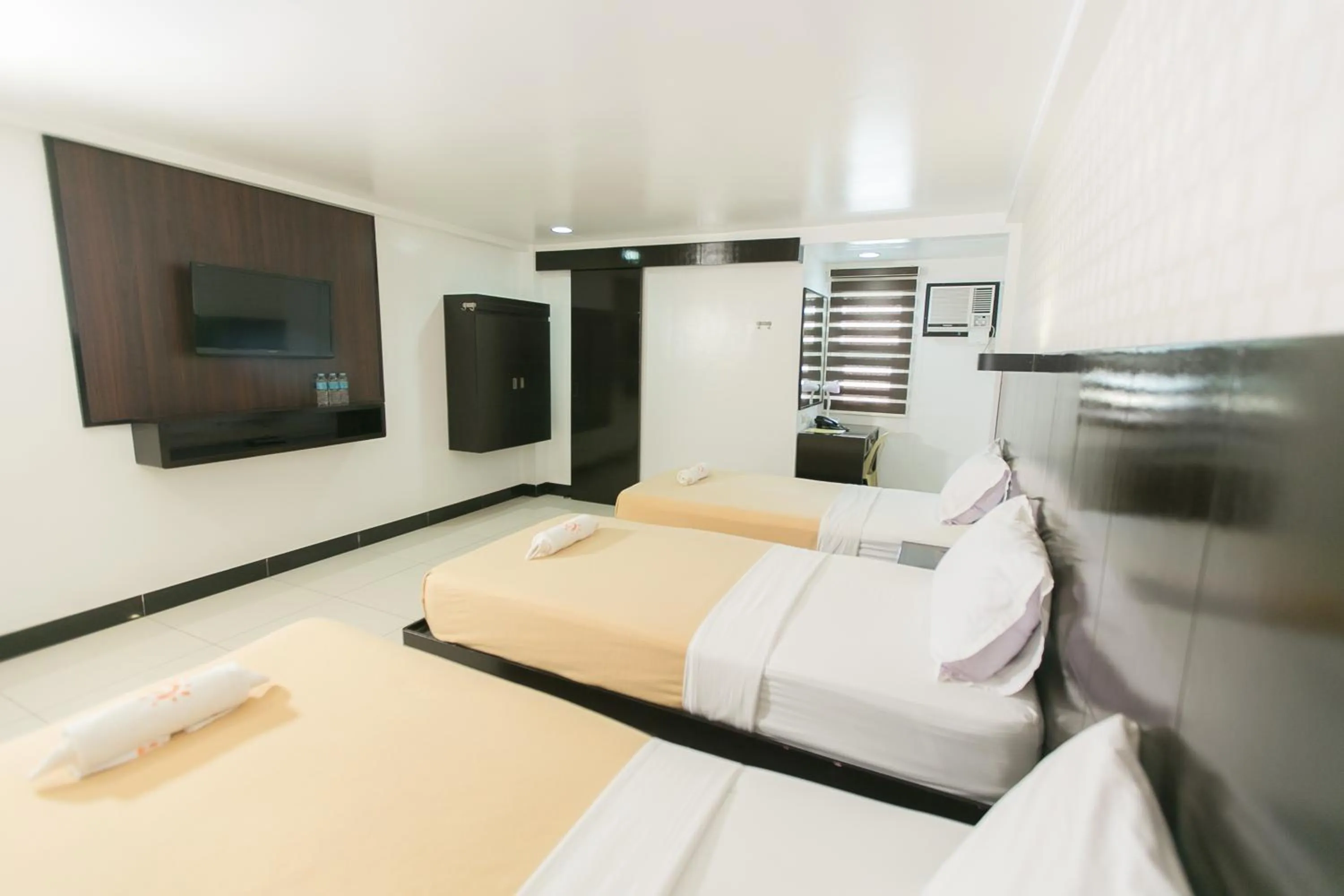 Bed in Sun Garden Hotel Tarlac