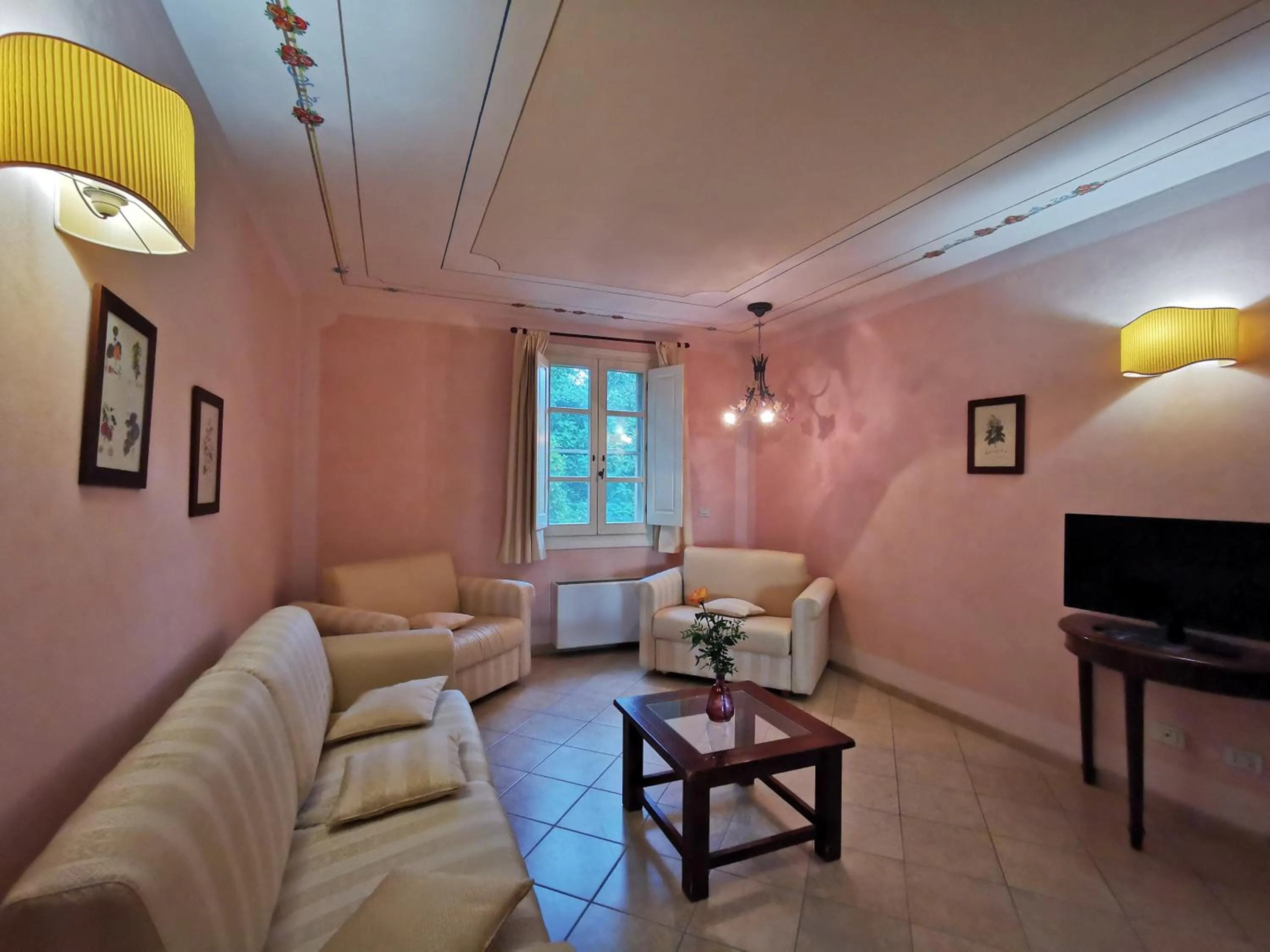 Seating area in Il Melograno Country House