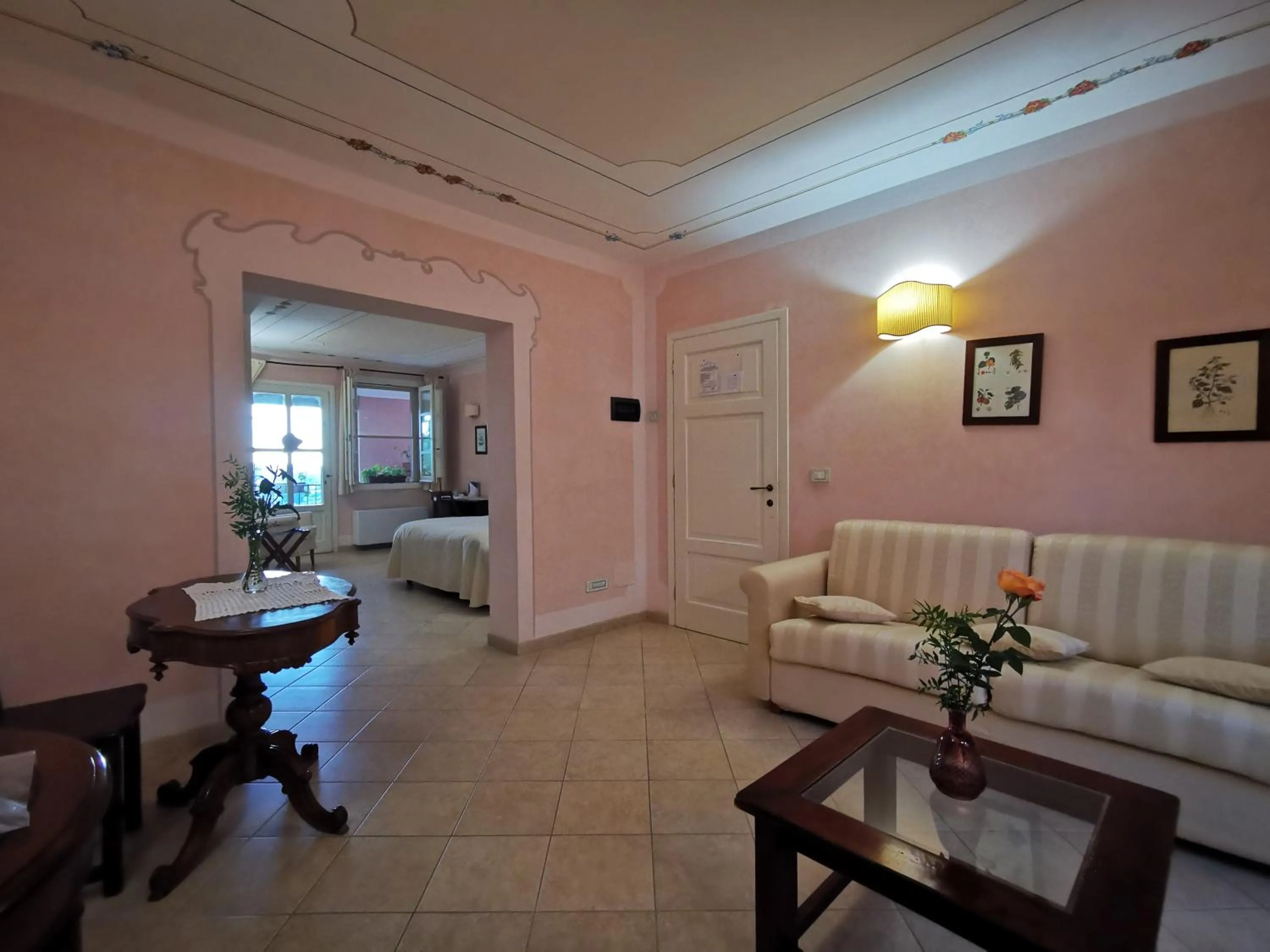 Seating area in Il Melograno Country House