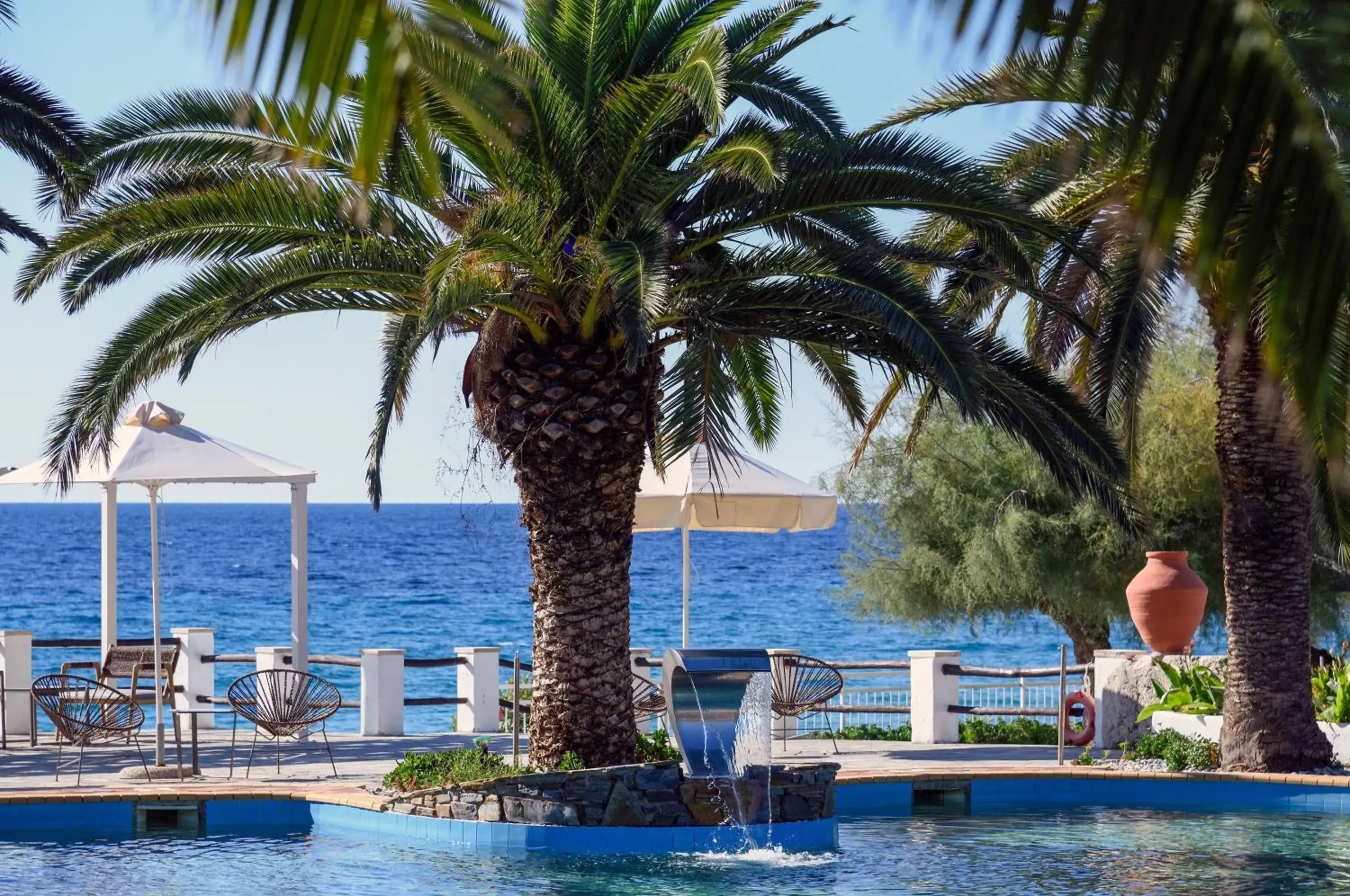 Swimming pool in Mendi Hotel Swimming pool in Mendi Hotel