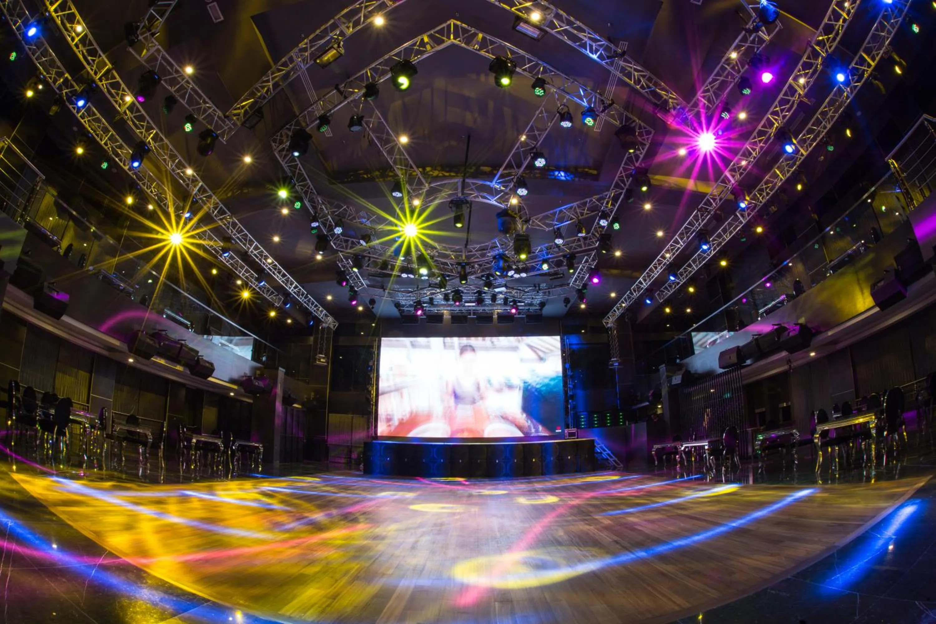 Royale Signature Hotel