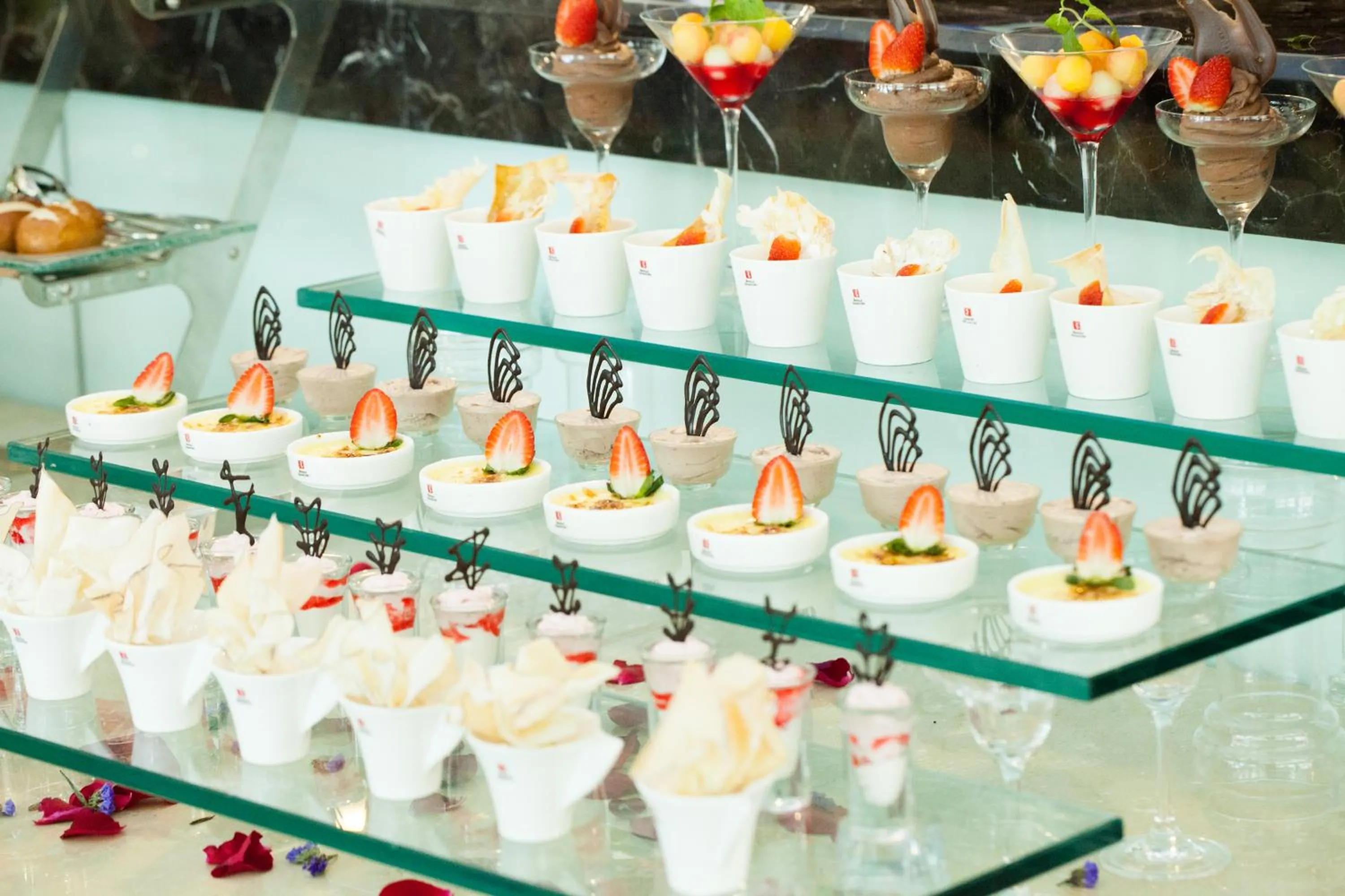 Royale Signature Hotel