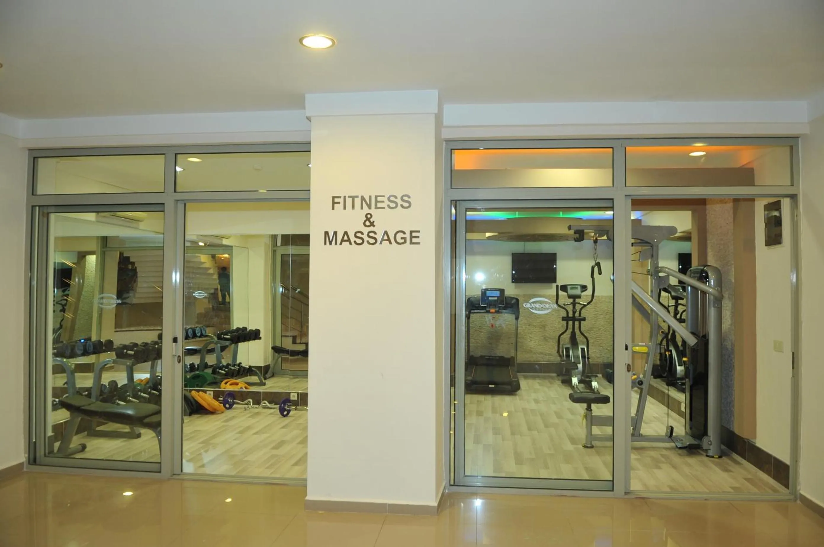 Fitness centre/facilities in Grand Okan Hotel