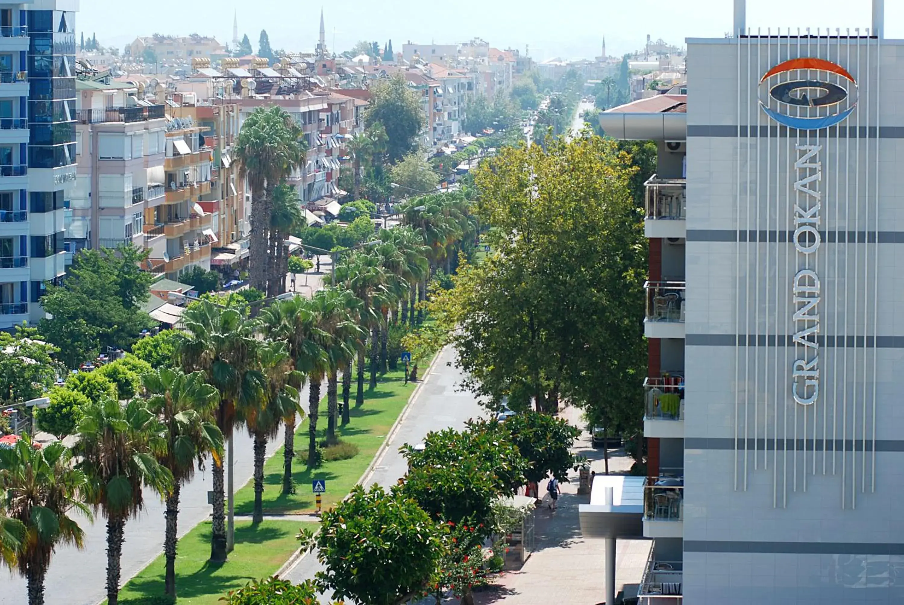 Facade/entrance in Grand Okan Hotel Facade/entrance in Grand Okan Hotel