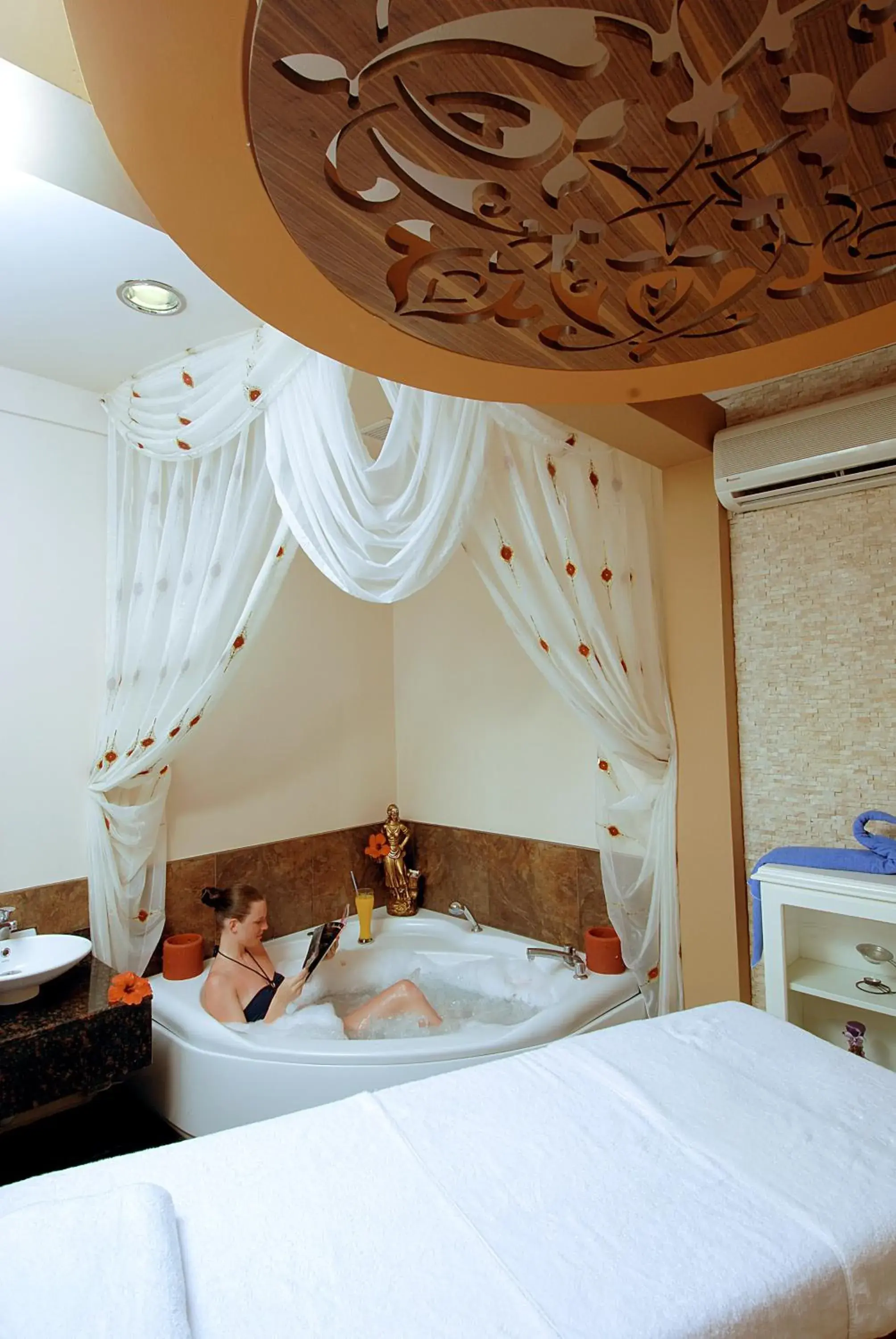 Spa and wellness centre/facilities, Bed in Grand Okan Hotel Spa and wellness centre/facilities, Bed in Grand Okan Hotel