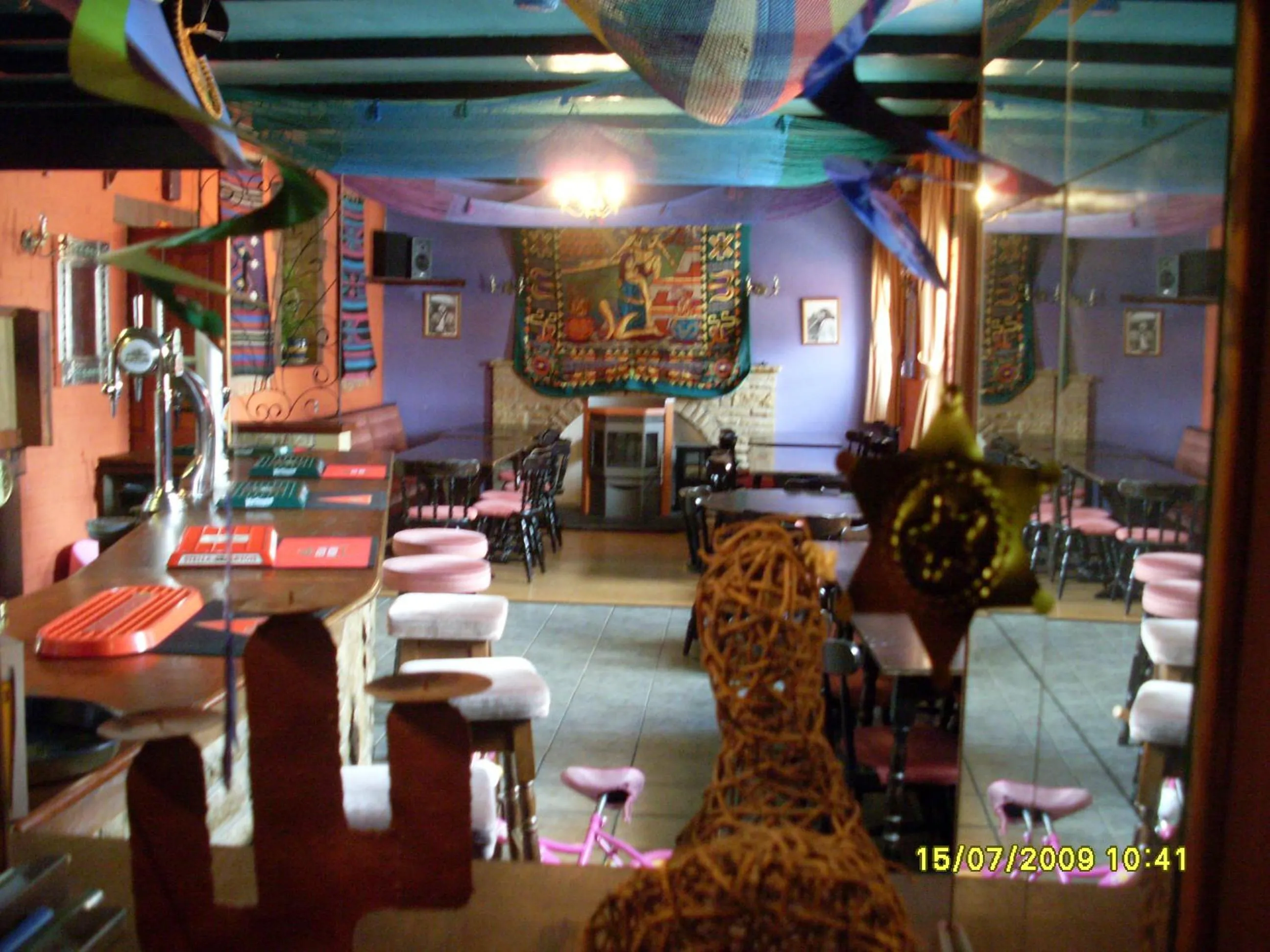 Restaurant/places to eat in Pantyrathro International Hostel