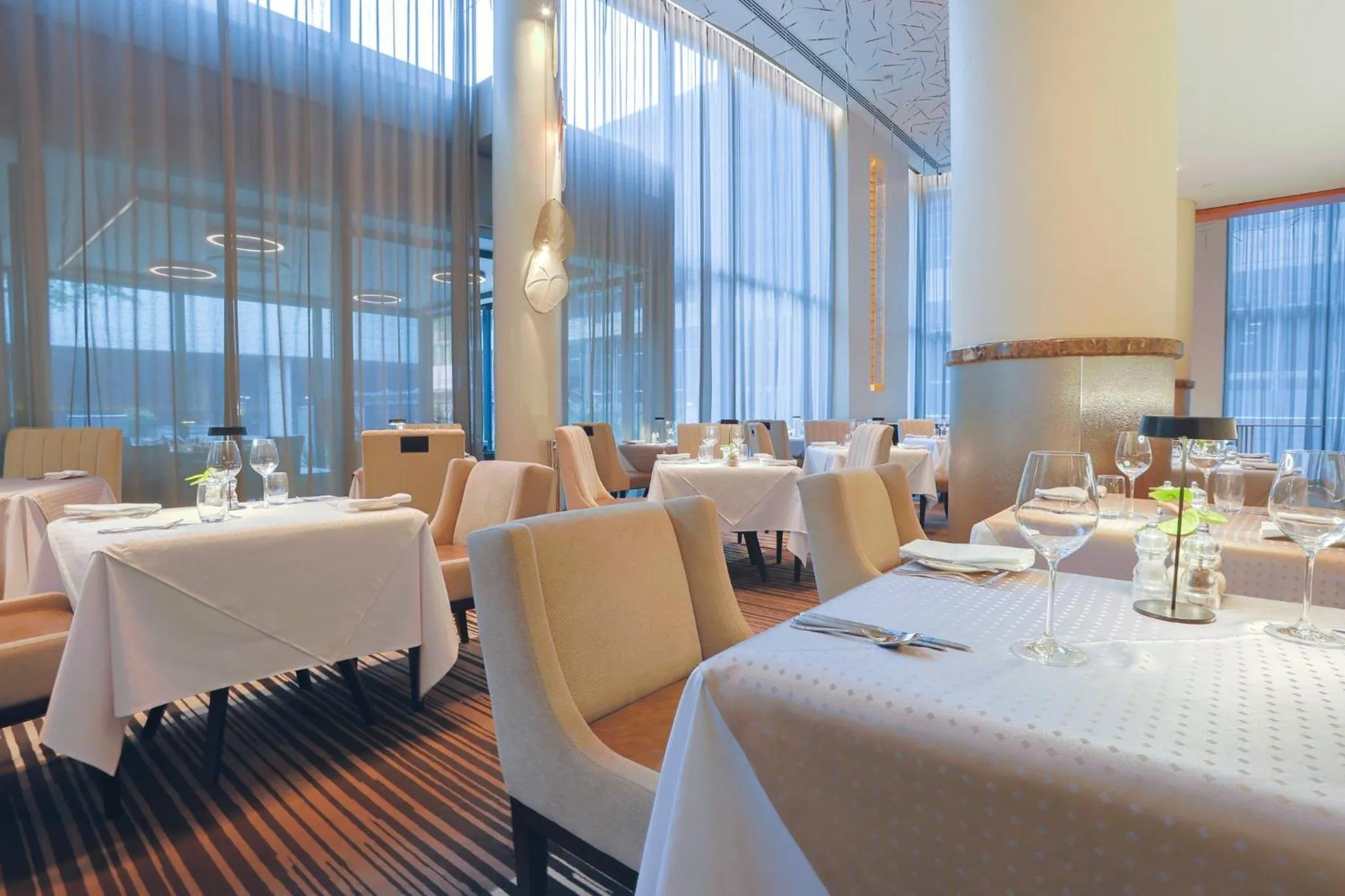 Restaurant/places to eat in InterContinental Johannesburg OR Tambo Airport Hotel by IHG