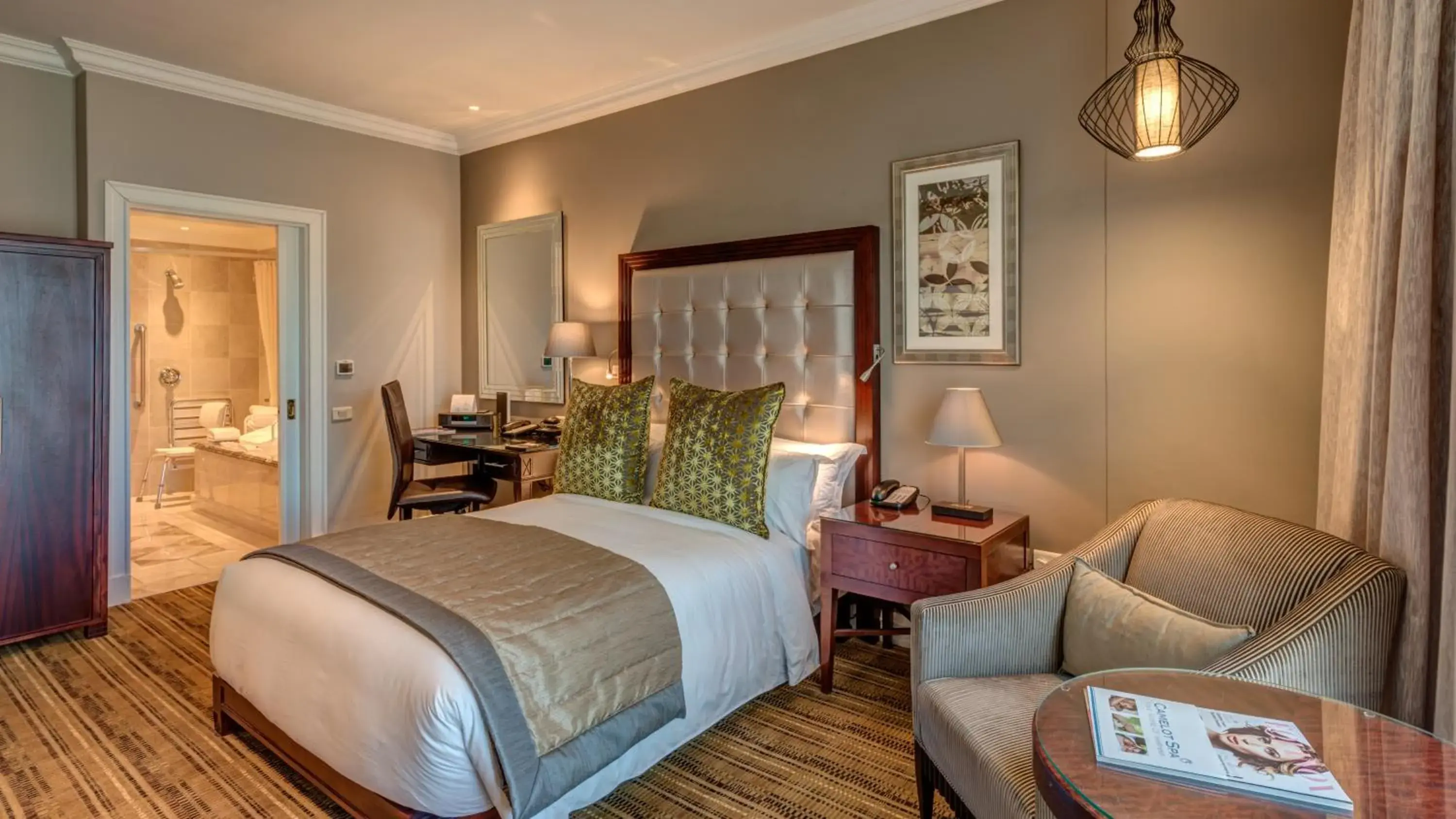 Photo of the whole room, Bed in InterContinental Johannesburg OR Tambo Airport Hotel by IHG Photo of the whole room, Bed in InterContinental Johannesburg OR Tambo Airport Hotel by IHG