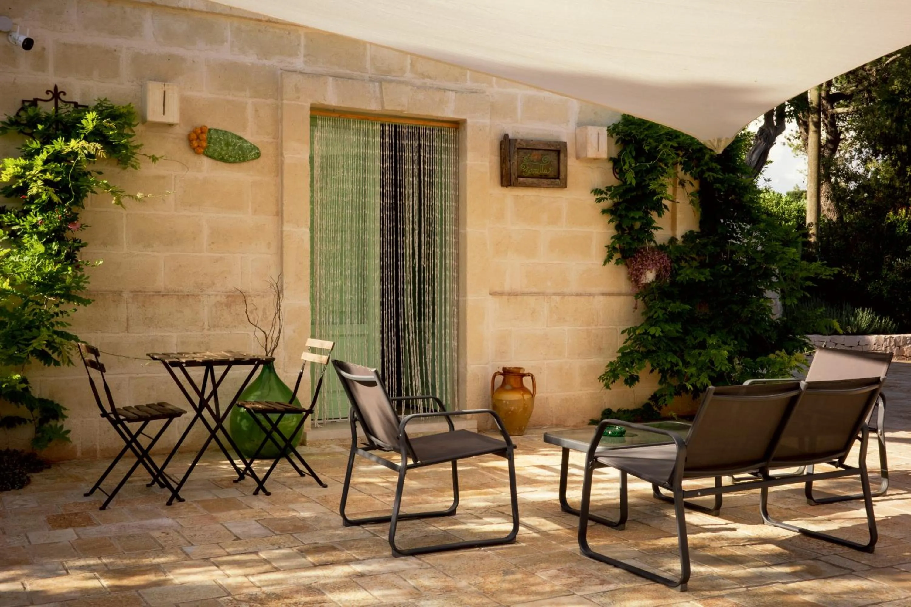 Patio in I Trulli del Tupparello