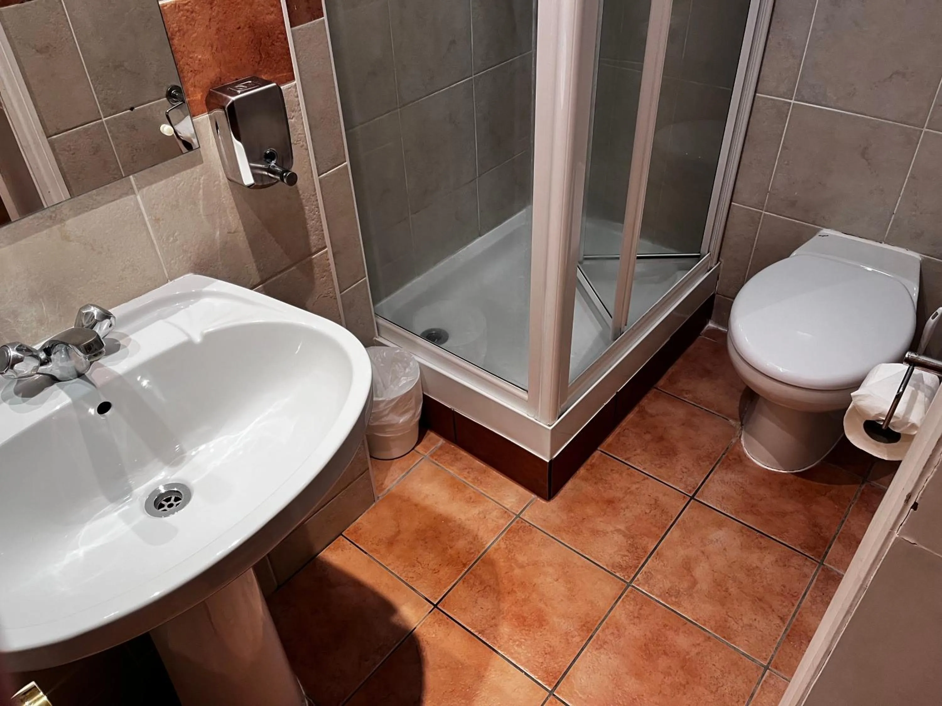 Bathroom in Shakespeare Hotel