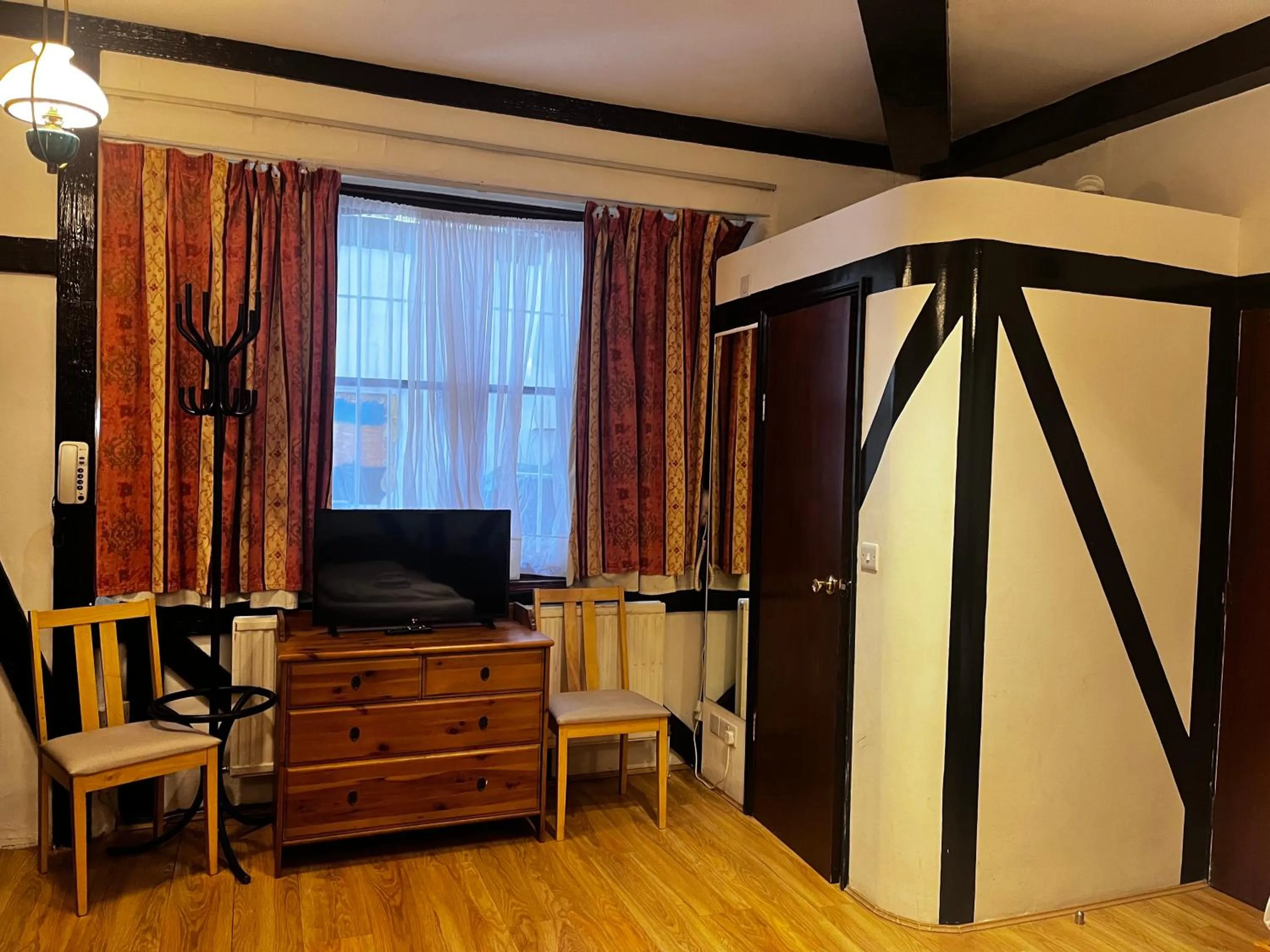 Bathroom in Dolphin Hotel