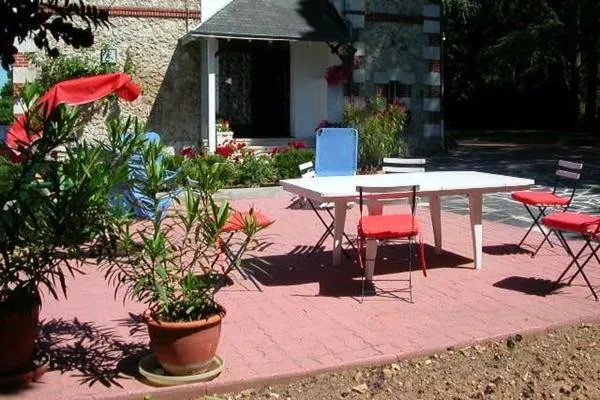 Patio in Le Buisson