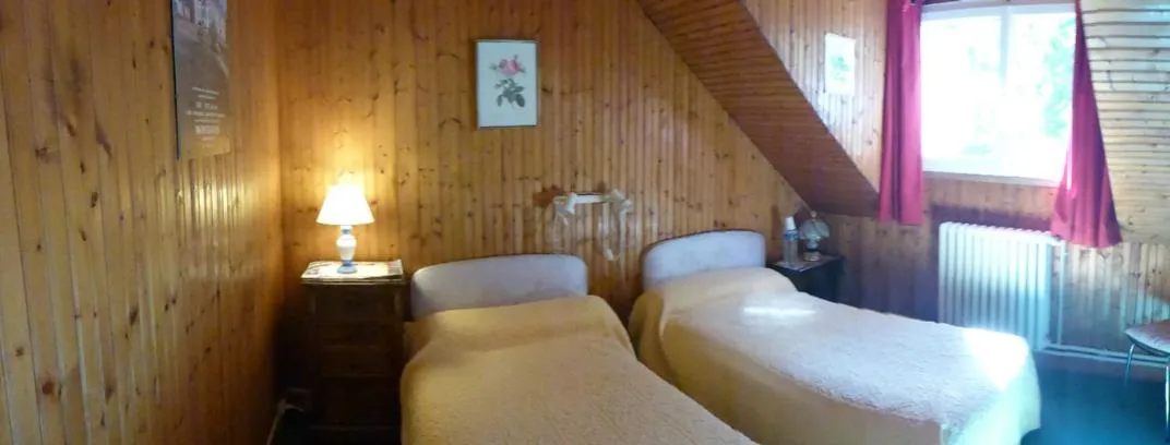Bed in Le Buisson