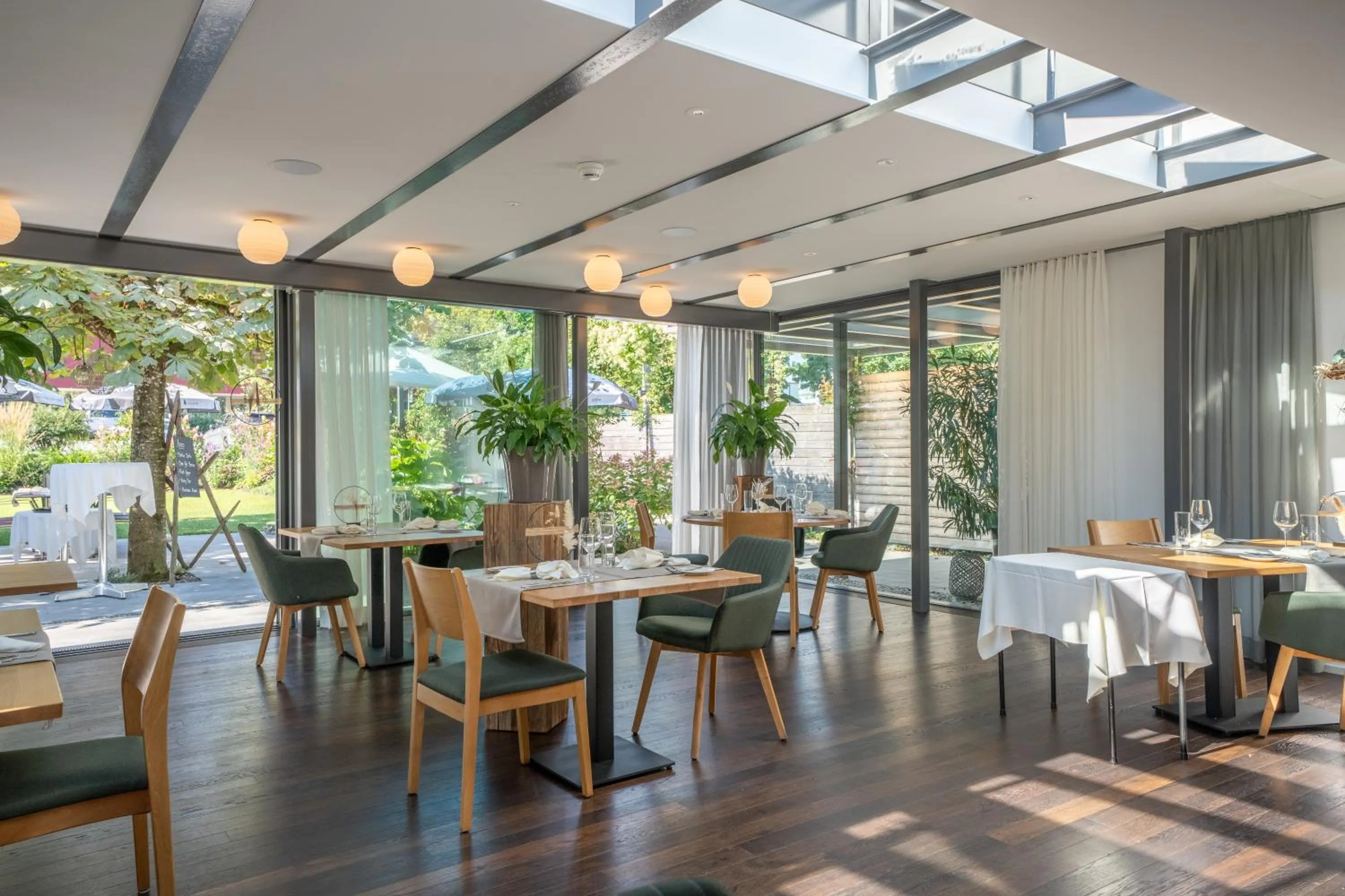 Restaurant/places to eat in Hotel Restaurant Seegarten