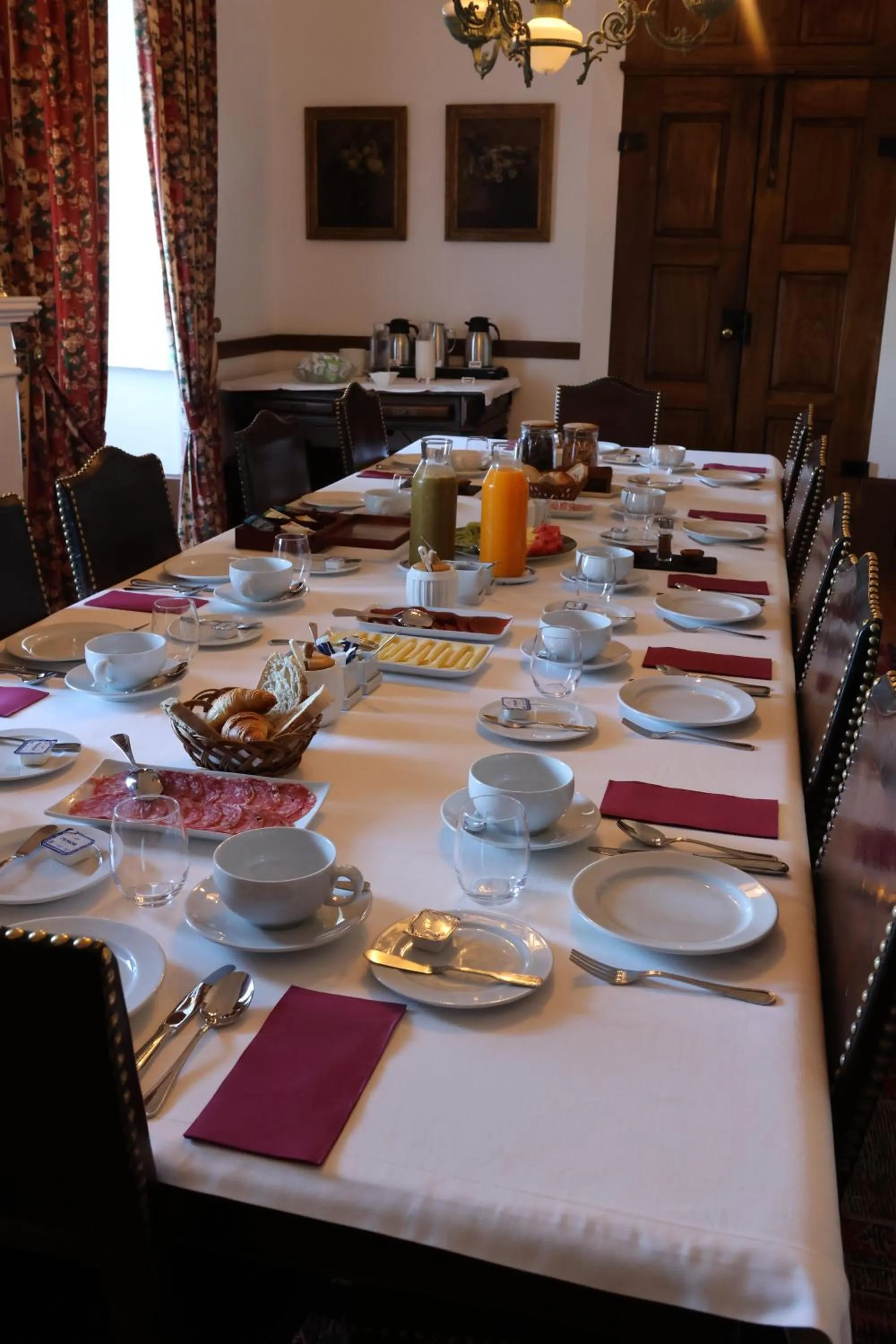 Continental breakfast in Casa De Casal De Loivos