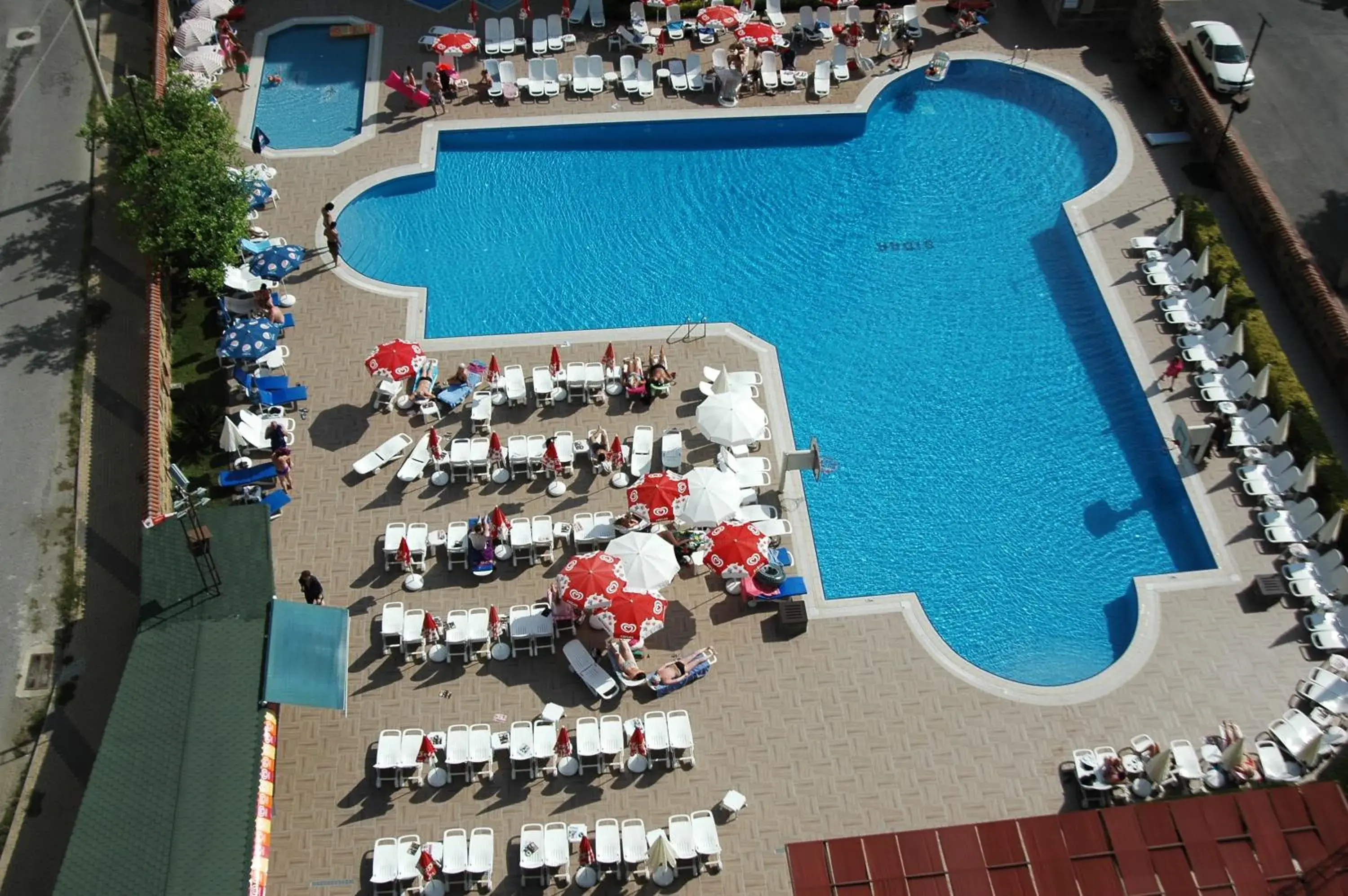 Swimming pool in Club Sidar Apart Hotel Swimming pool in Club Sidar Apart Hotel