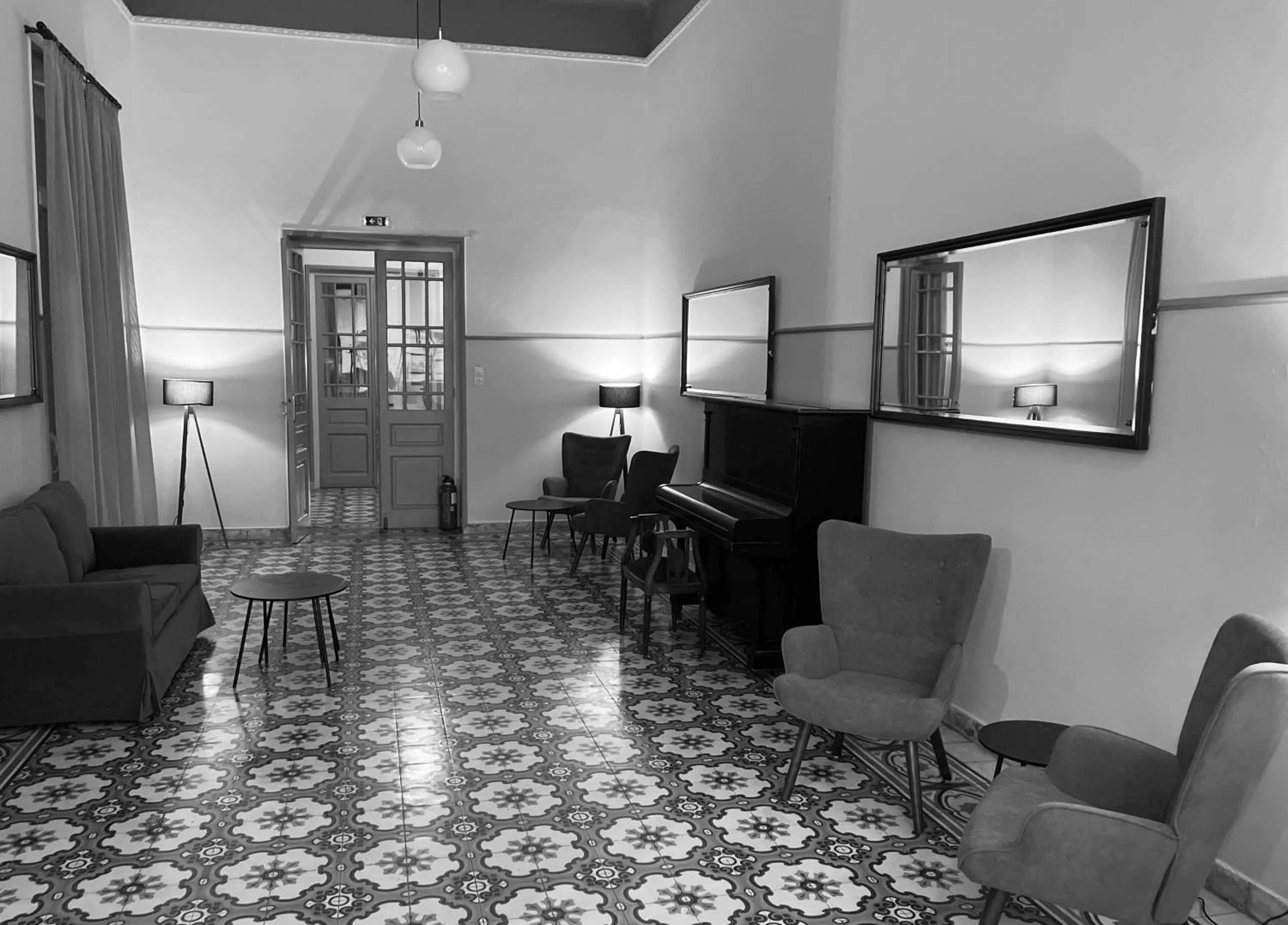 Lobby or reception in Tinion Urban Hotel