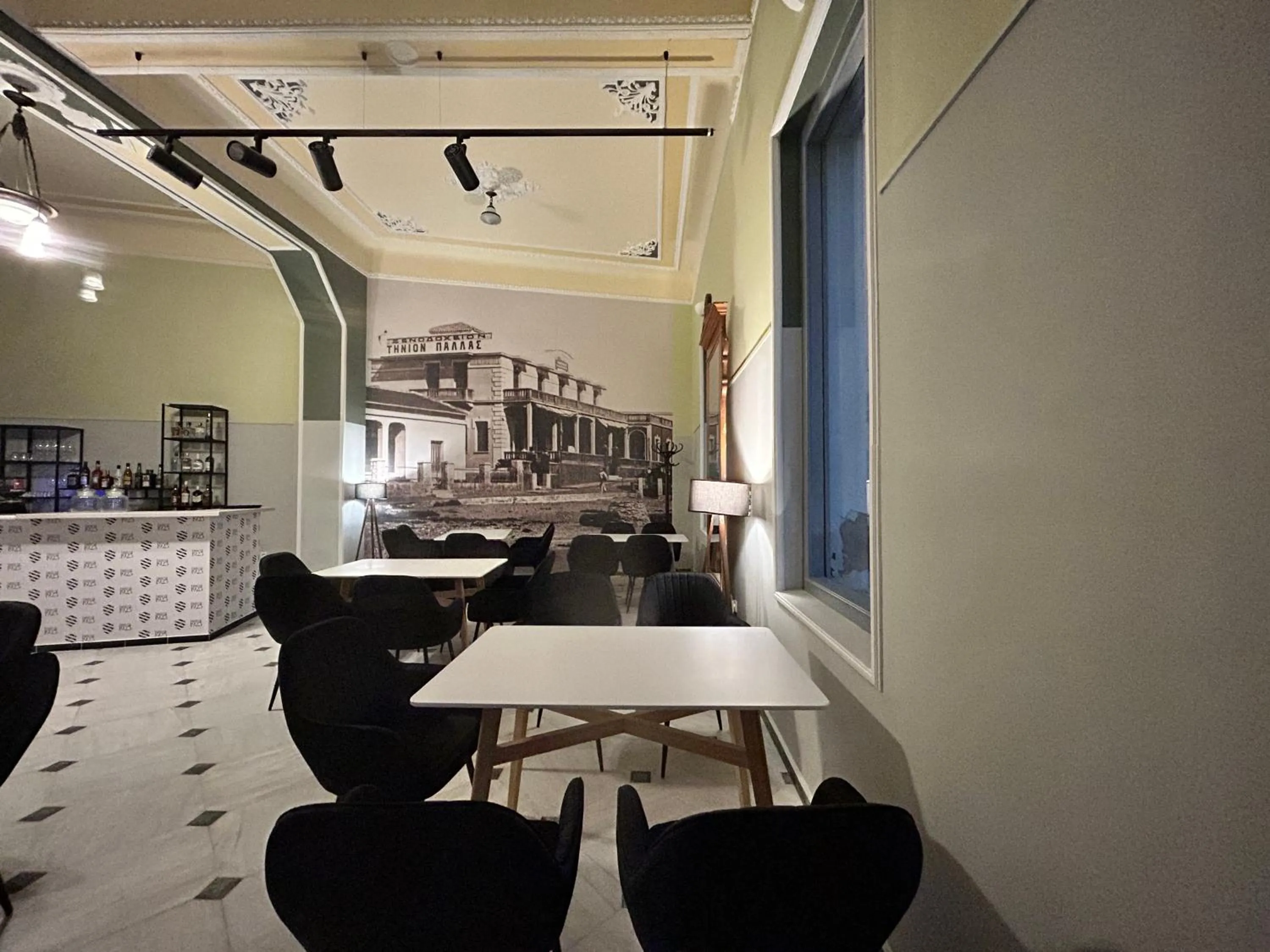 Lounge or bar in Tinion Urban Hotel