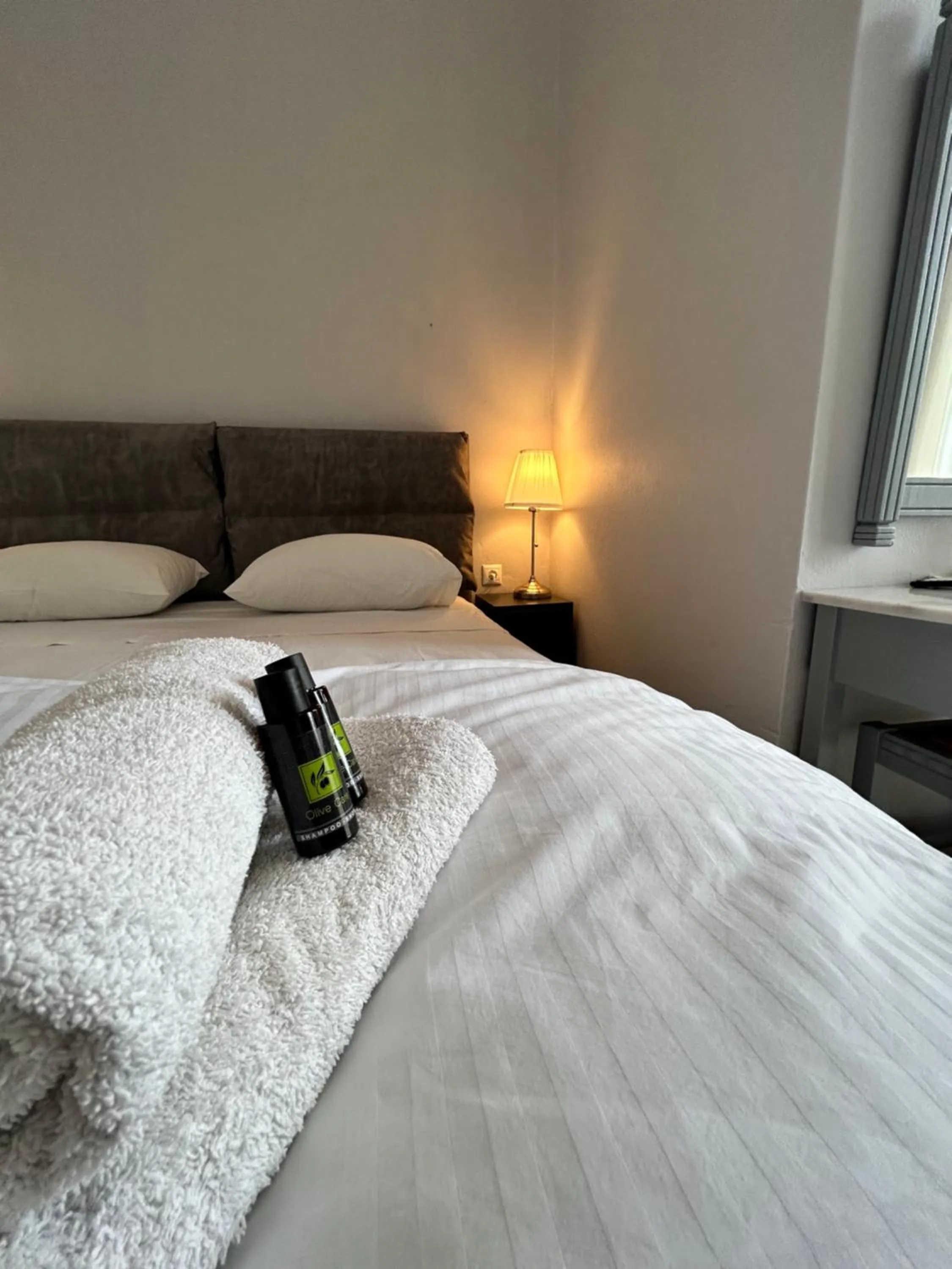 Bed in Tinion Urban Hotel