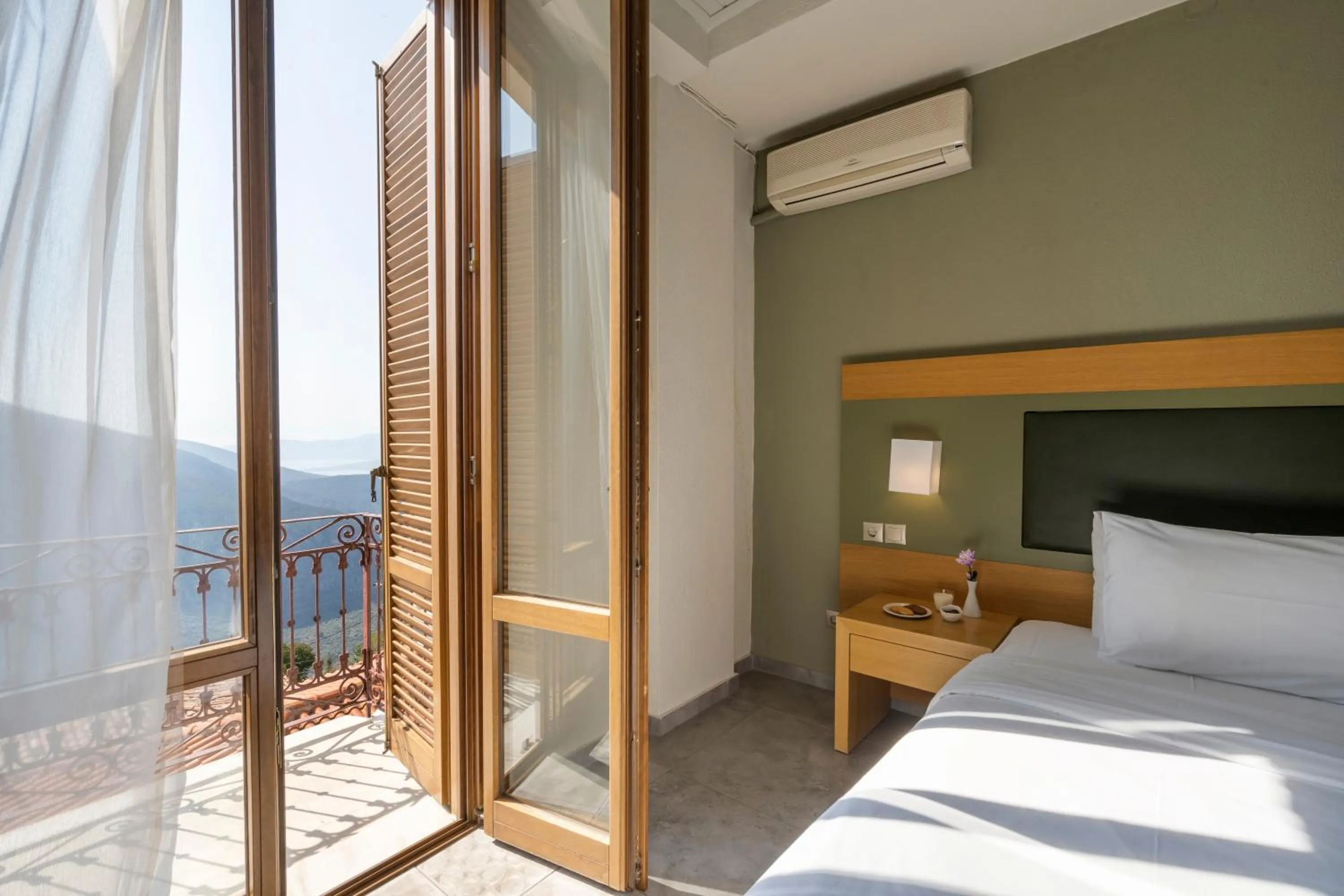 Balcony/Terrace, Bed in Kastalia Boutique Hotel