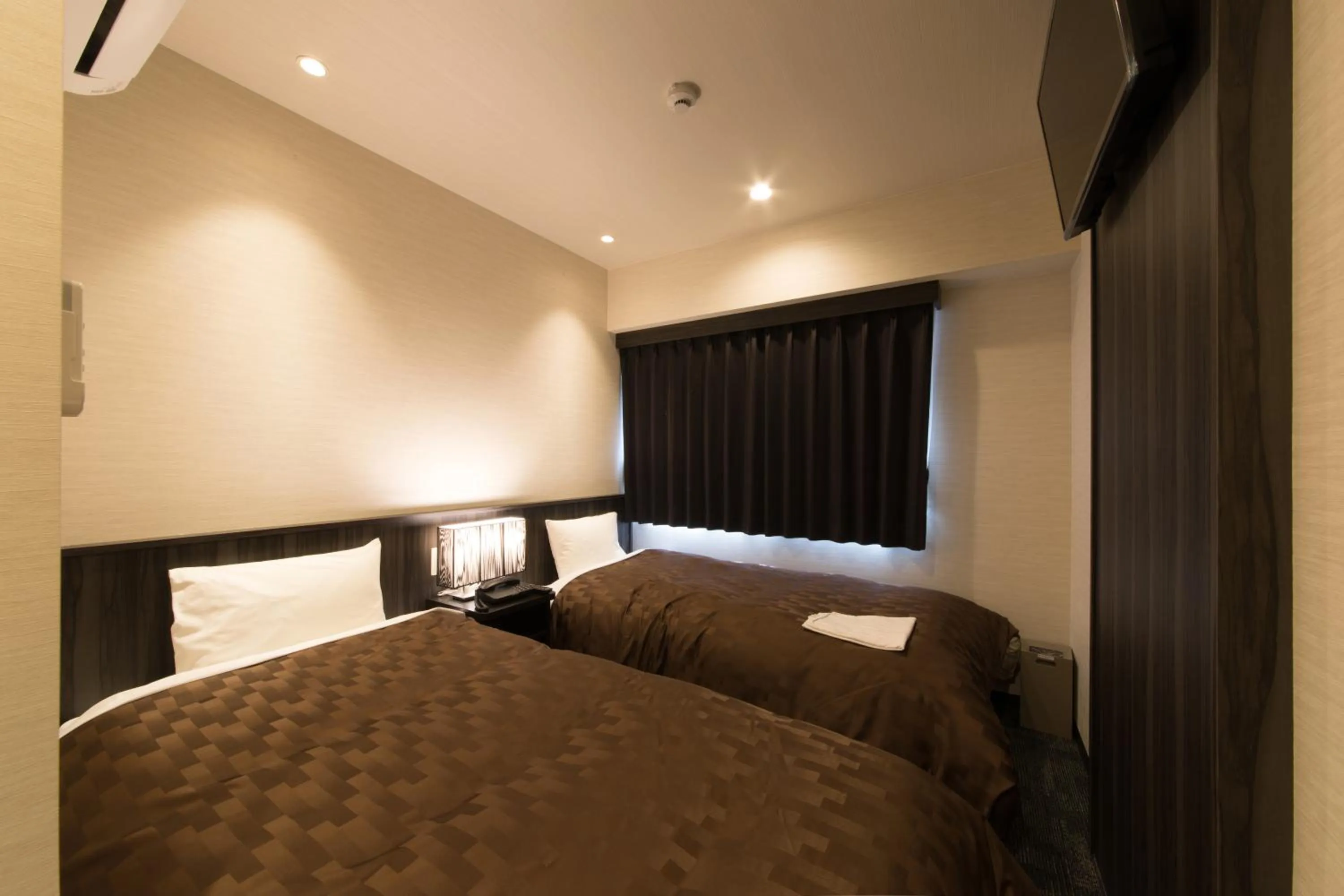 Photo of the whole room in Hotel Taisei Nakanoshima